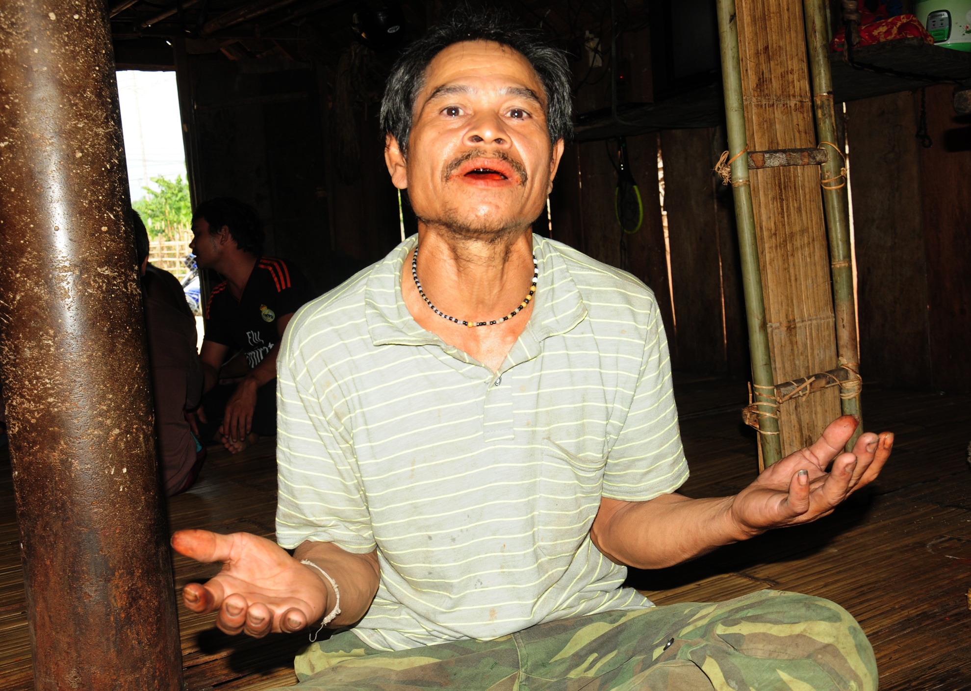 Chi hon 100 trieu lam le dam trau anh 1