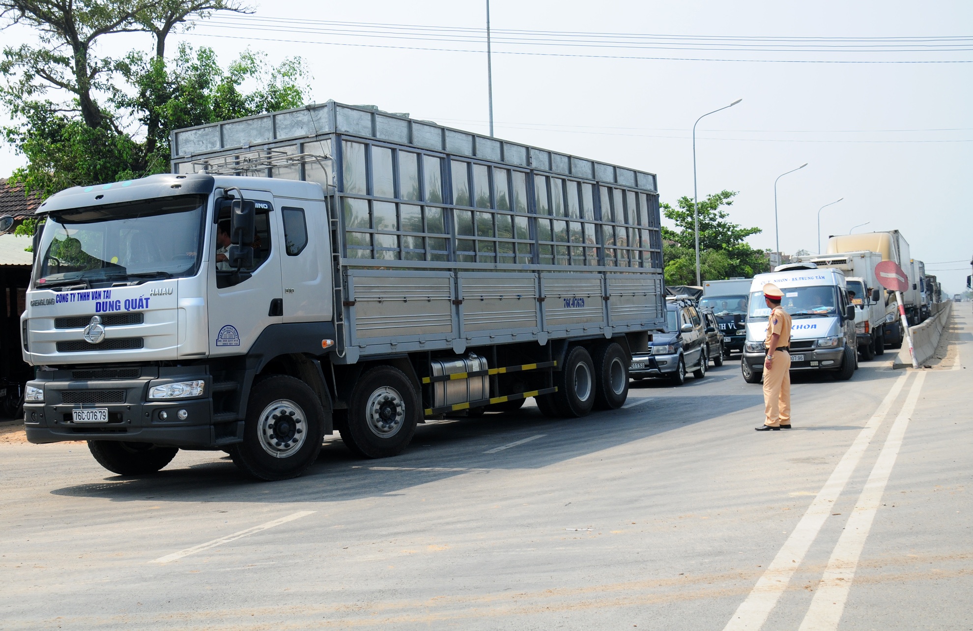 TAI NAN XE KHACH O QUANG NGAI anh 10