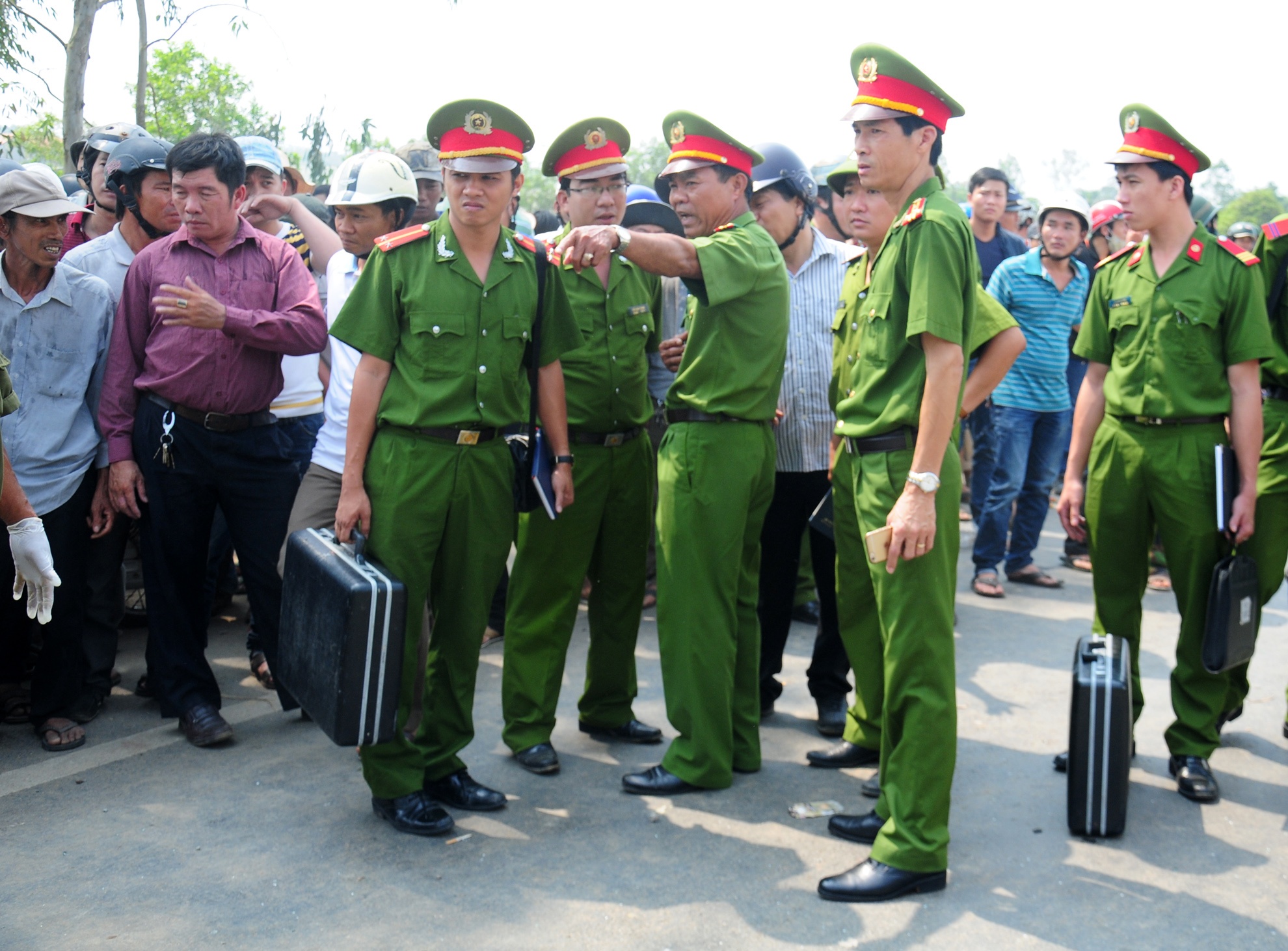 TAI NAN XE KHACH O QUANG NGAI anh 8
