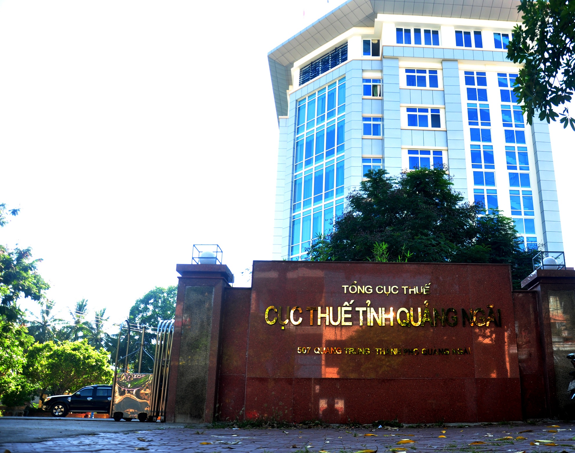 Quang Ngai beu ten 14 doanh nghiep no thue tien ty hinh anh