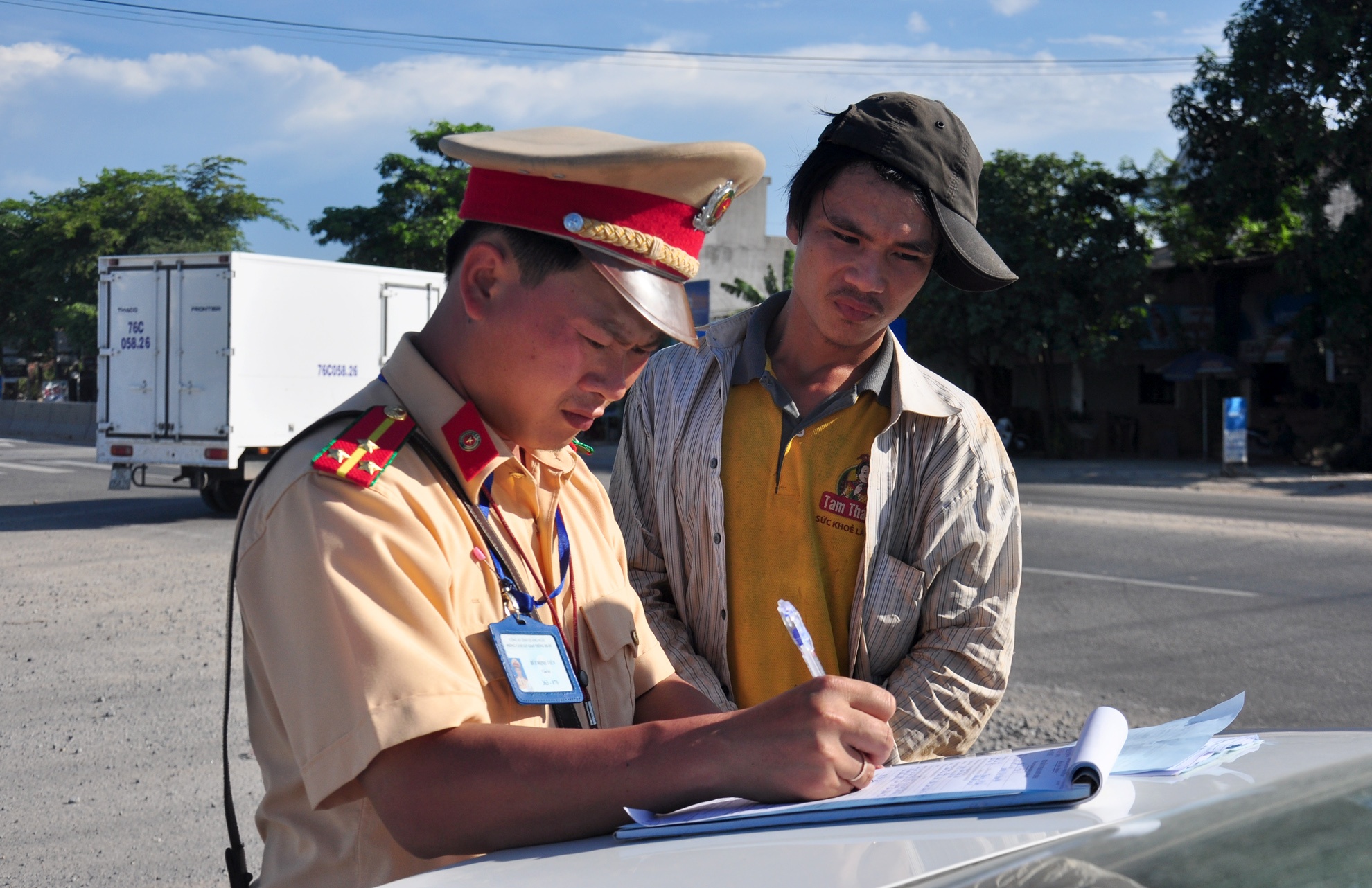 Khon kho vi xe cong trinh gay o nhiem anh 9