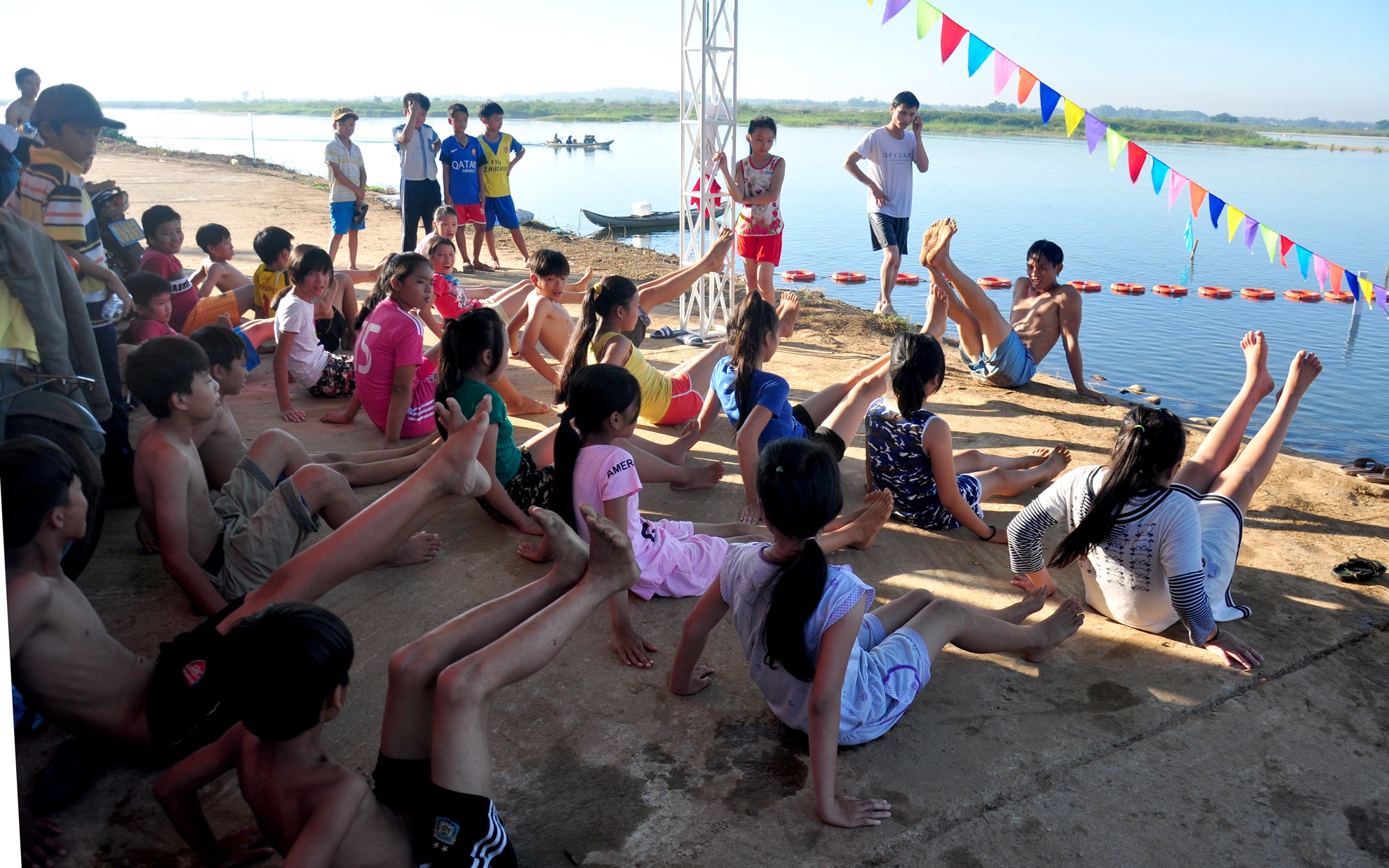 Phu huynh cho con hoc boi anh 3