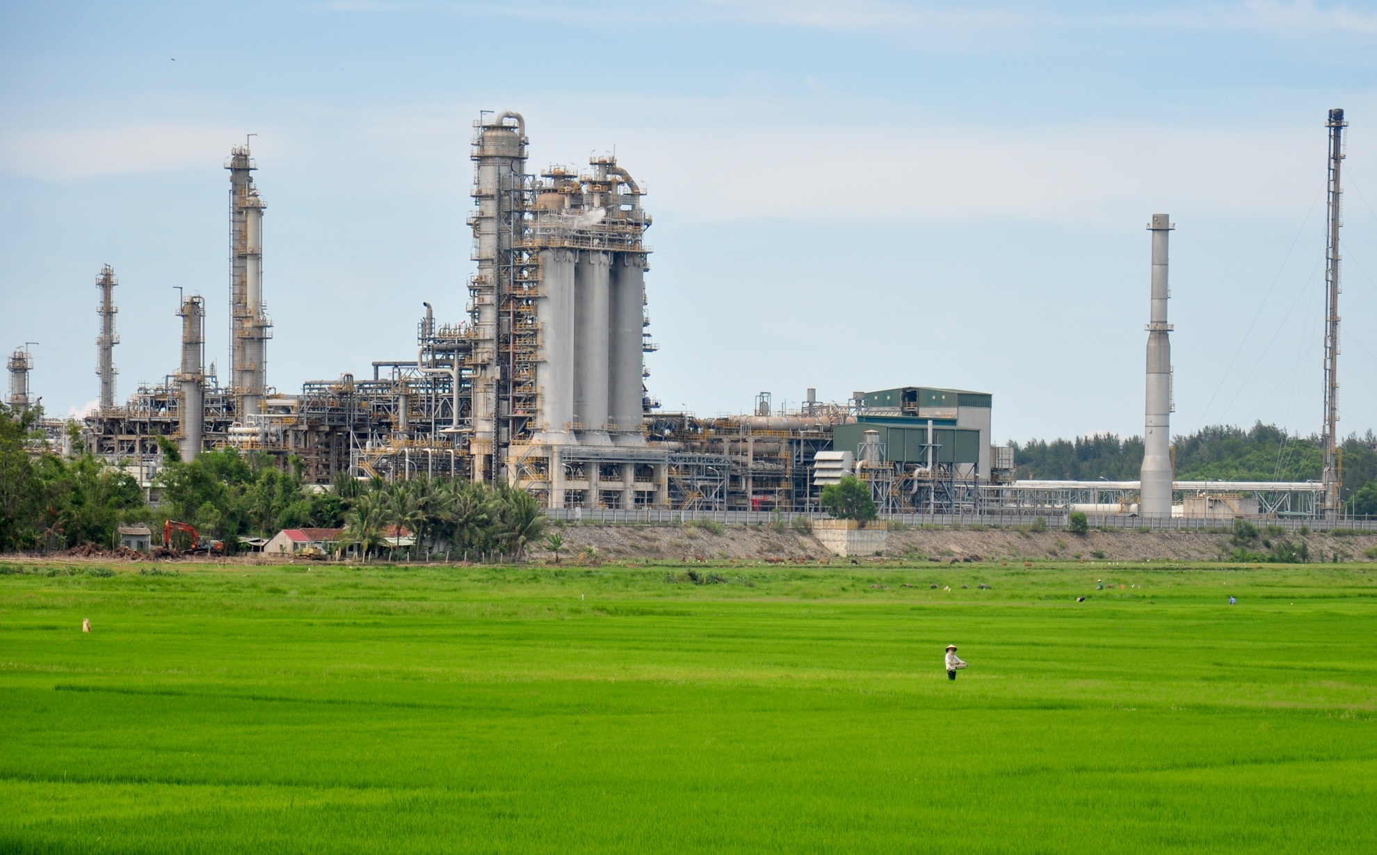 Ngan sach hut thu lon tu loc dau Dung Quat hinh anh