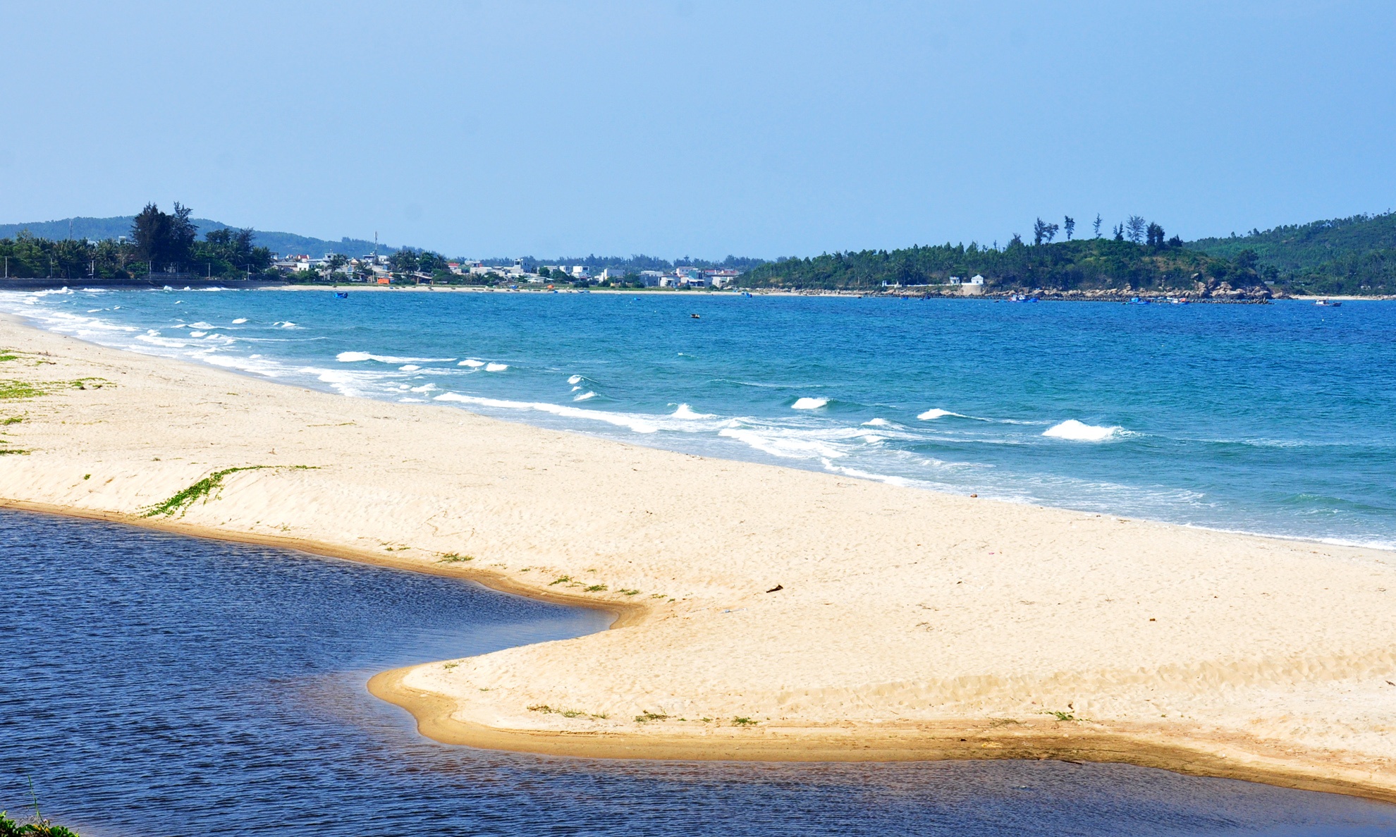 Eo bien quyen ru mien Trung anh 11