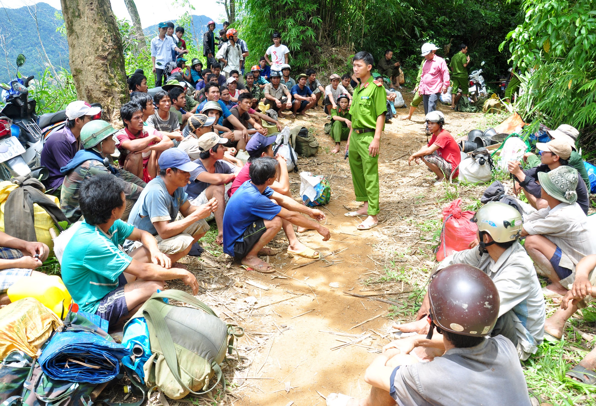 Cuoc chien voi vang tac anh 13