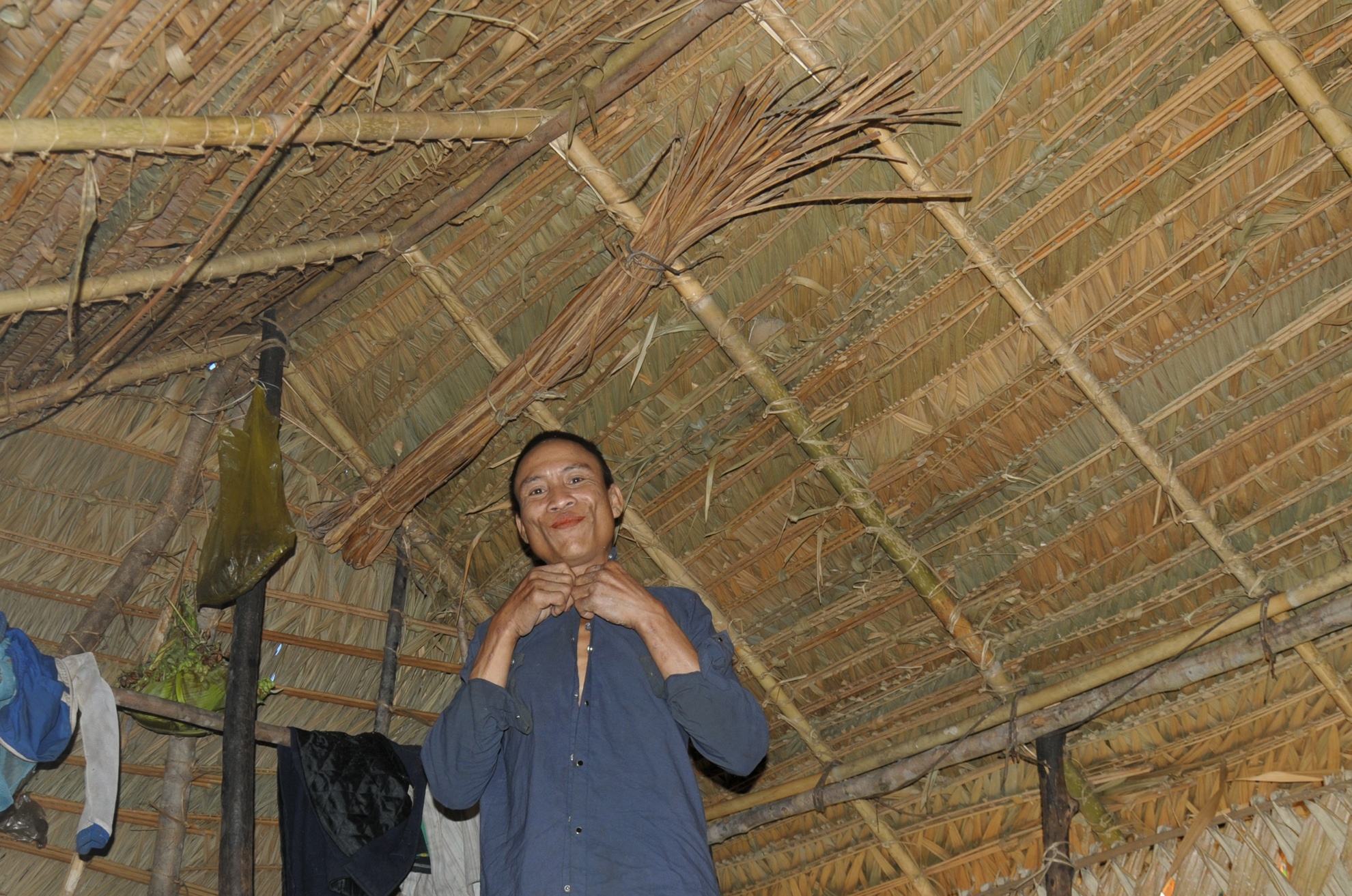 Cuoc song nuong ray cua 'Nguoi rung' Quang Ngai anh 15