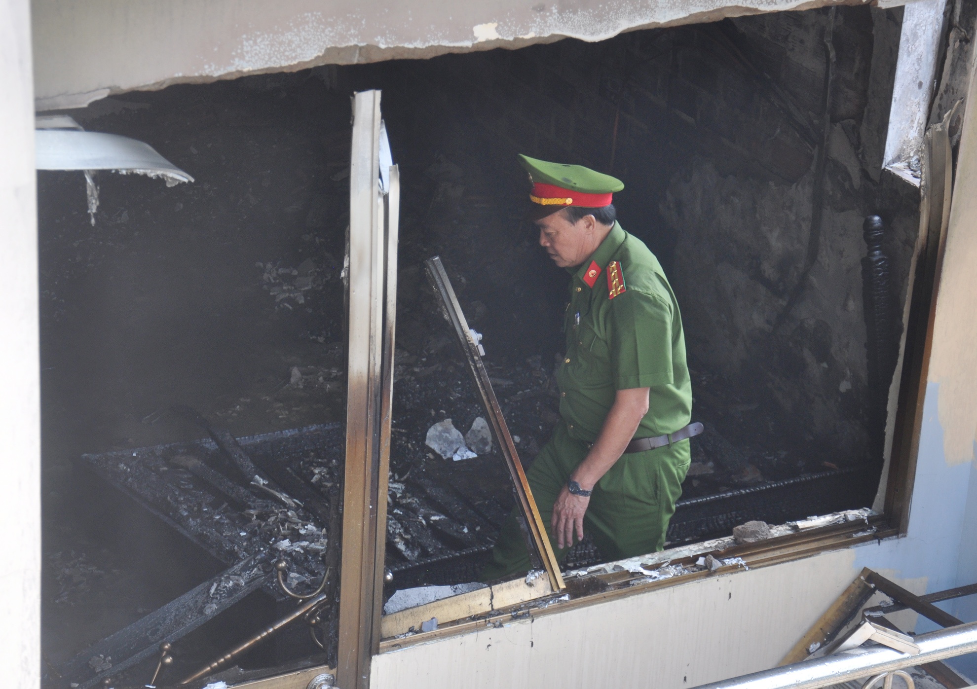 Chay khach san o pho bien Quy Nhon anh 1