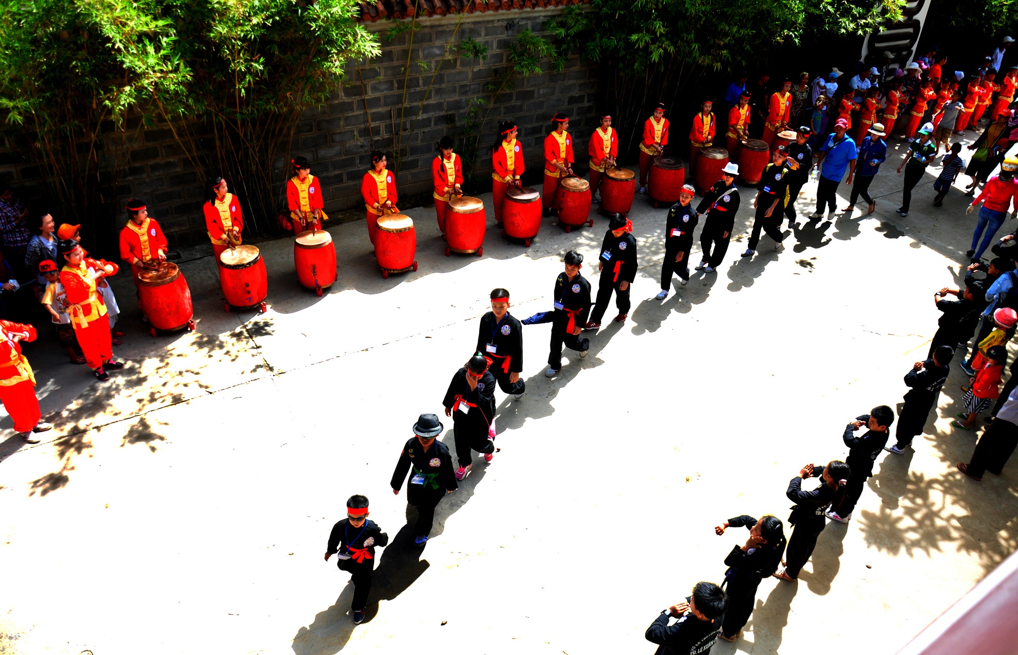 Mien dat vo Binh Dinh me hoac du khach anh 4