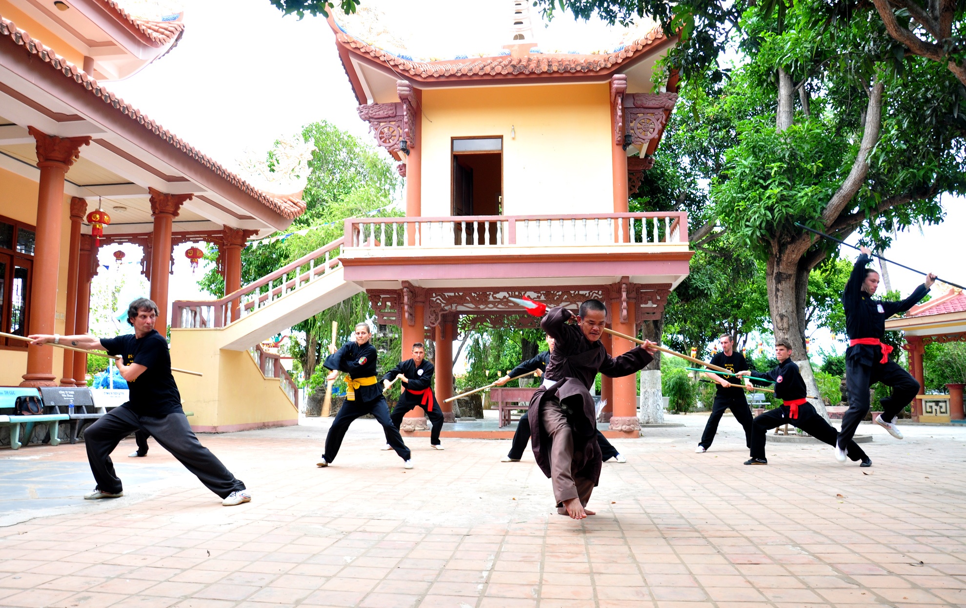 Mien dat vo Binh Dinh me hoac du khach anh 6