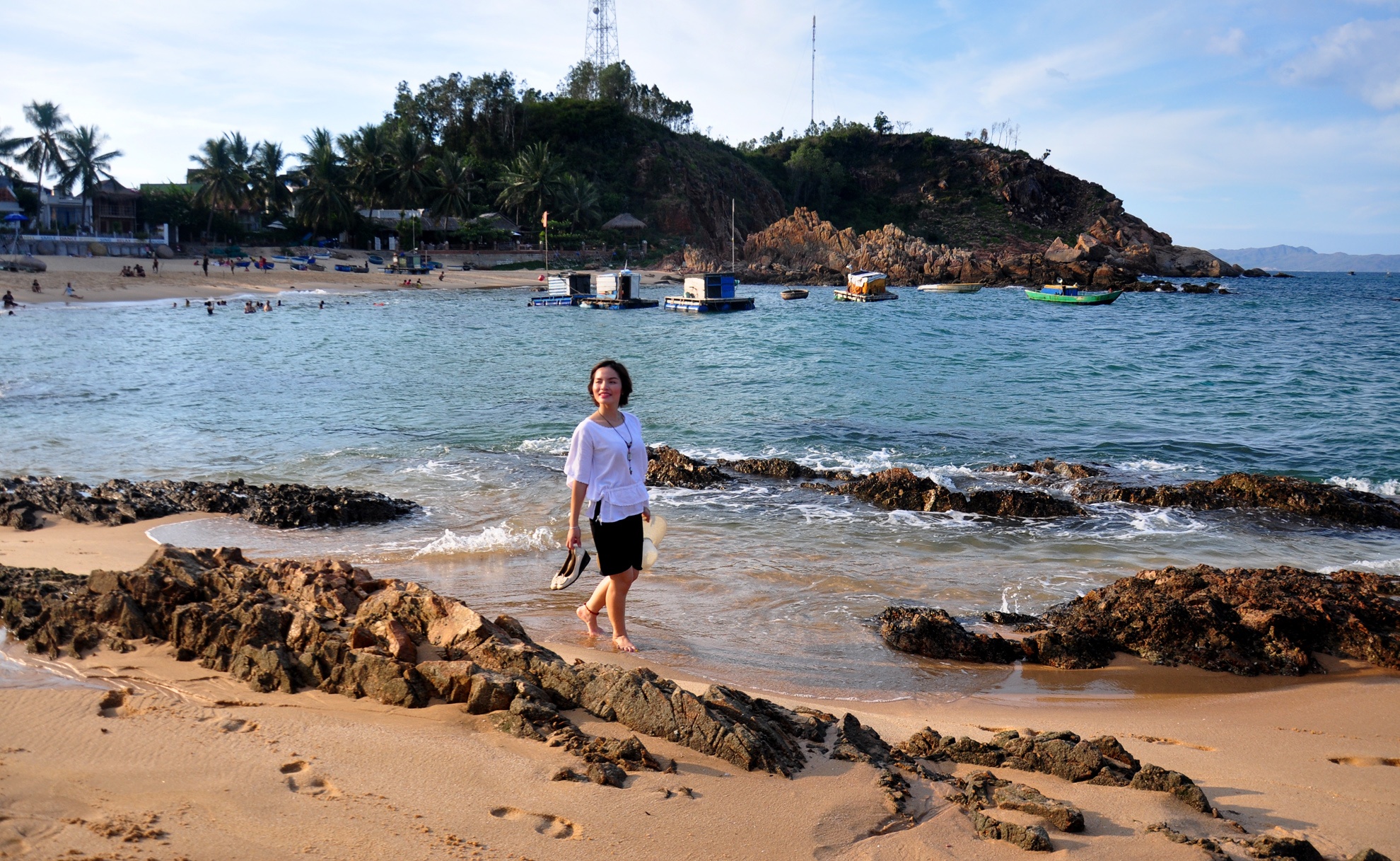 Buc tranh ganh da tuyet tac o pho bien Quy Nhon hinh anh