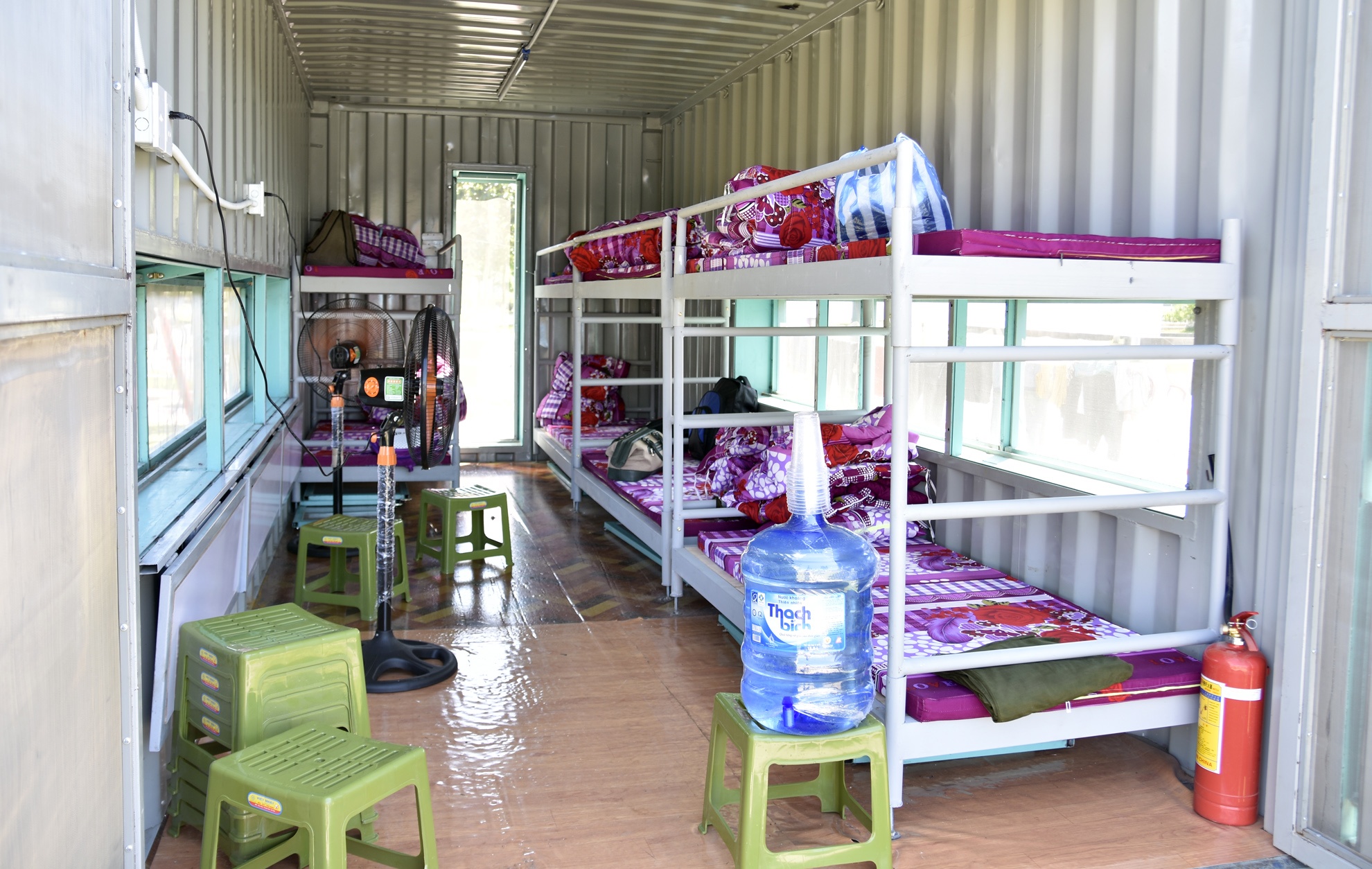 Bien container thanh nha ban tru anh 8