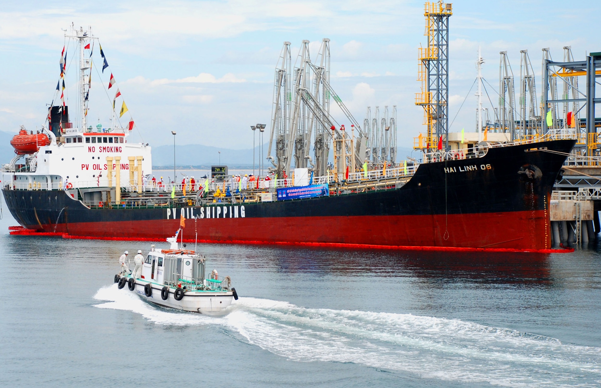 Dung Quat da lam thay doi Quang Ngai sau 20 nam hinh anh