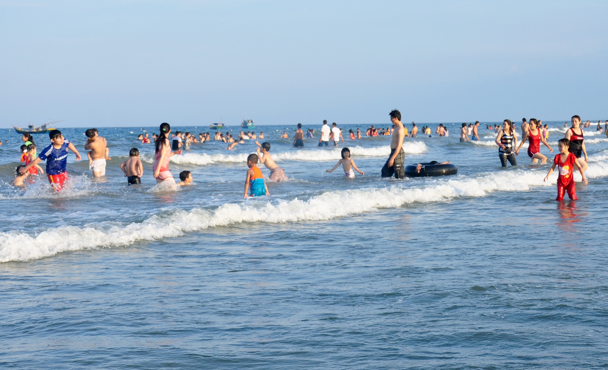 Hoc sinh Quang Ngai lien tuc bi chet duoi hinh anh