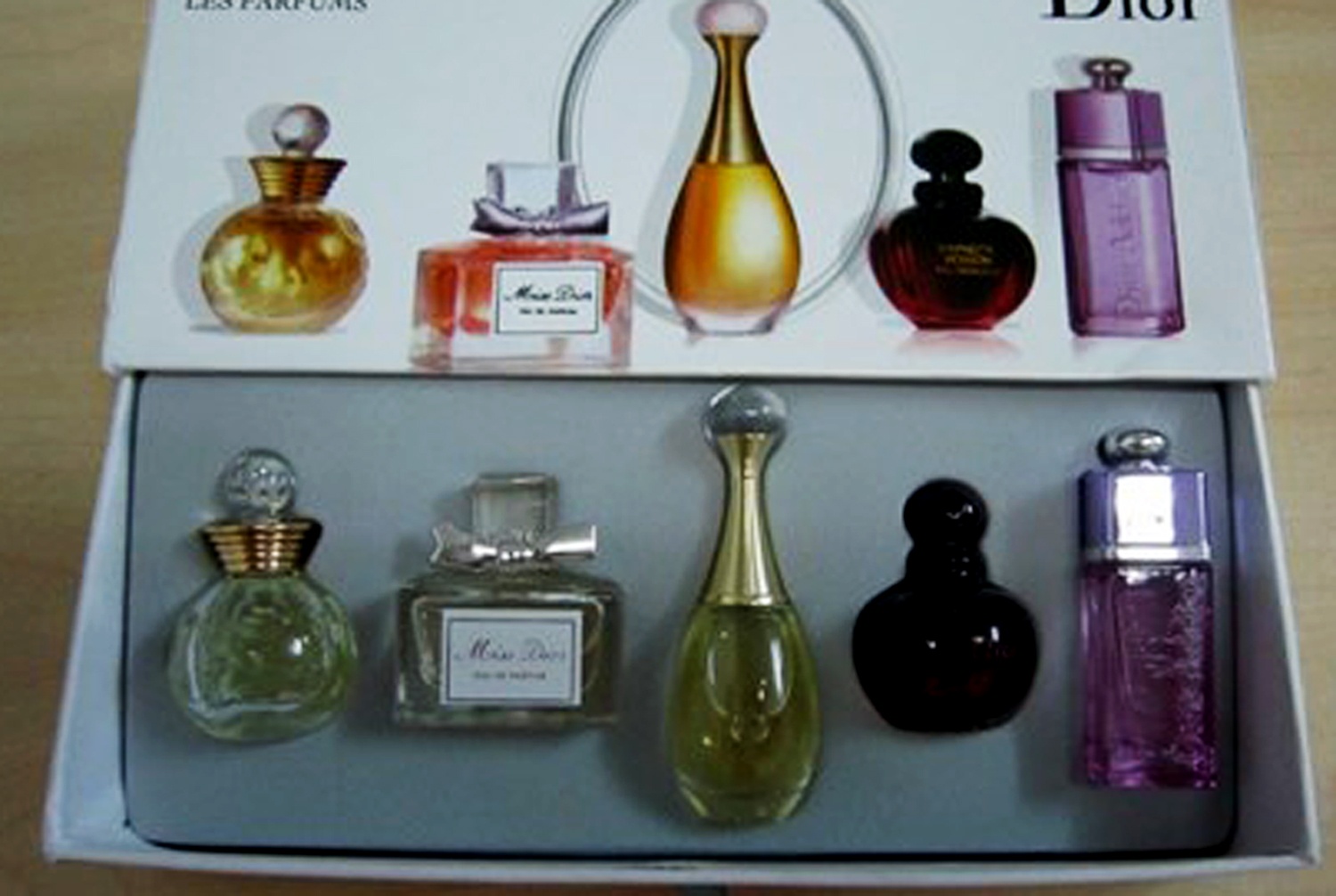 Binh Dinh lien tuc phat hien nhieu lo hang my pham nhap lau hinh anh