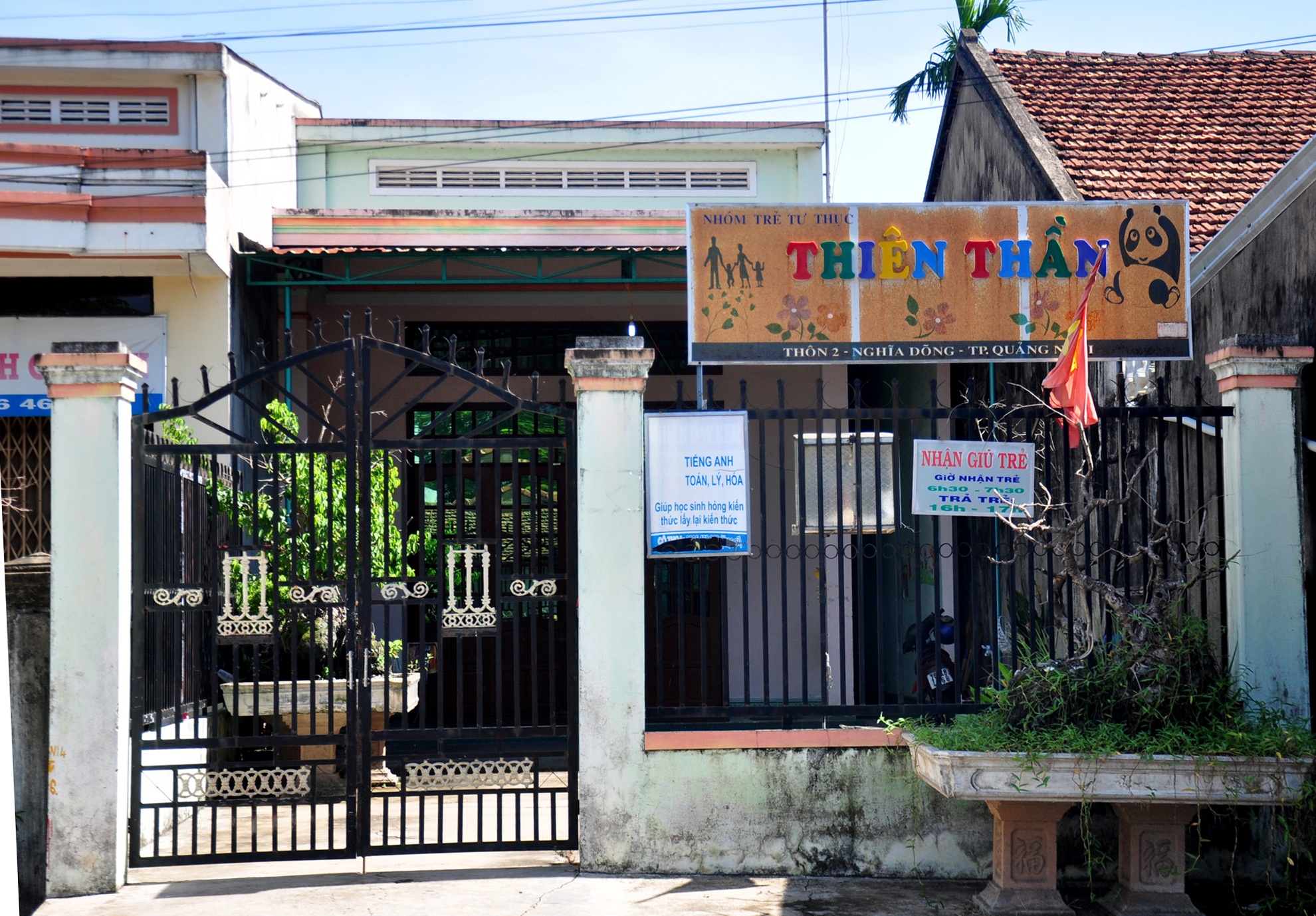 Be trai tu vong o 'truong' Thien Than hinh anh