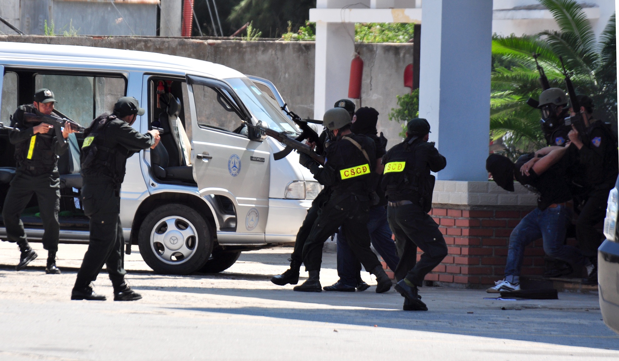 Dien tap chong khung bo anh 8