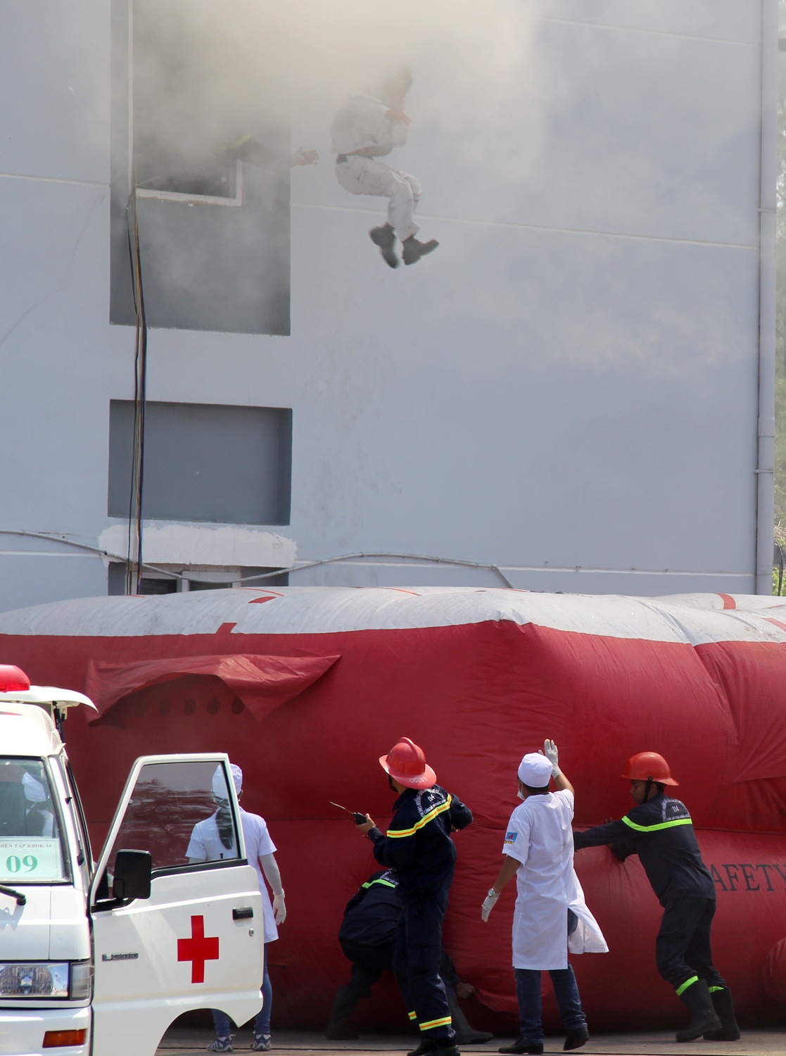 Dien tap chong khung bo anh 12