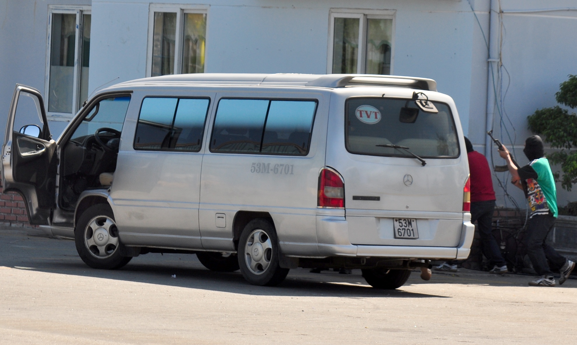 Dien tap chong khung bo anh 2