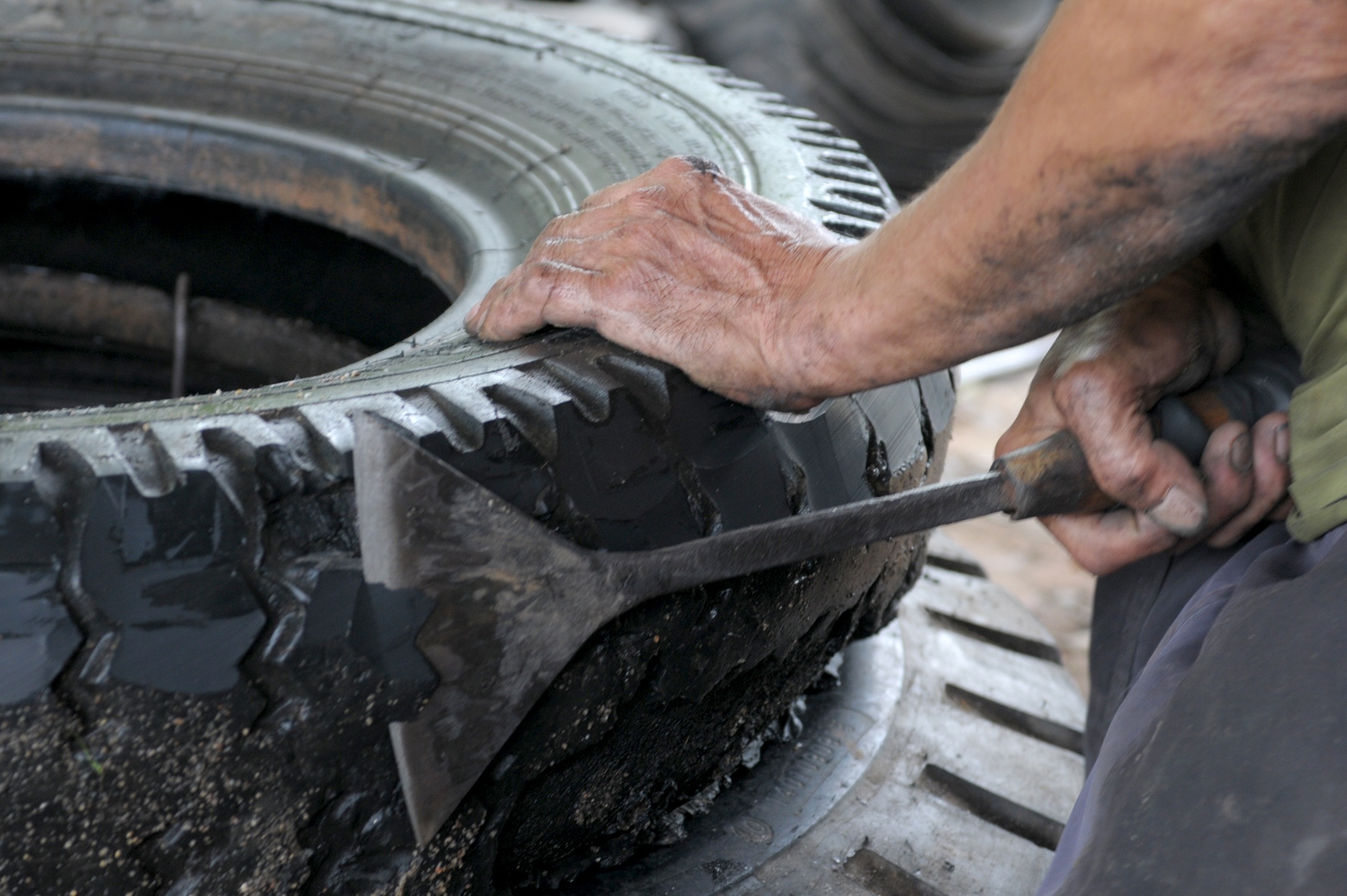 Lang xe thit lop xe anh 6