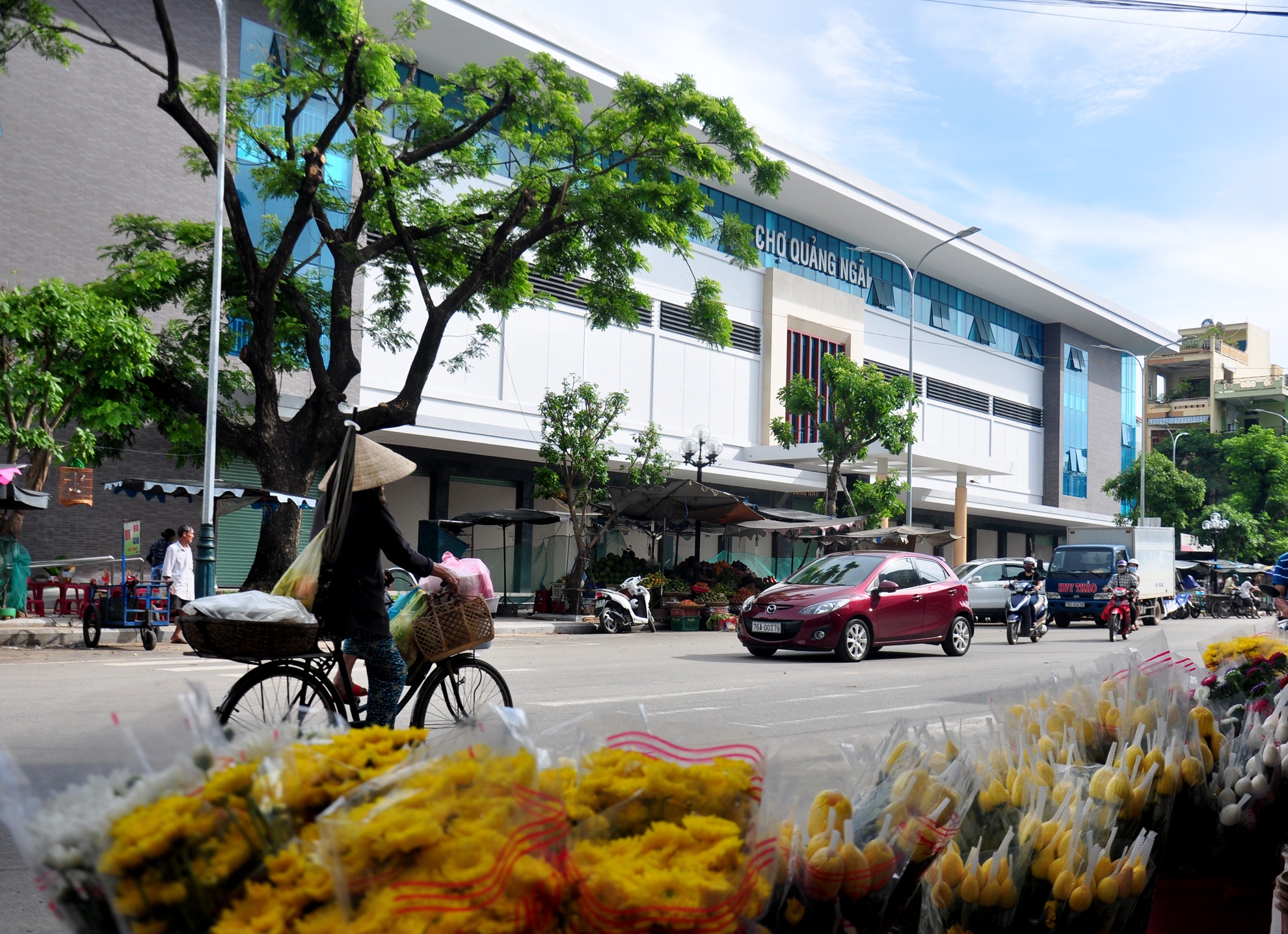 Cho trung tam Quang Ngai sap hoat dong anh 1