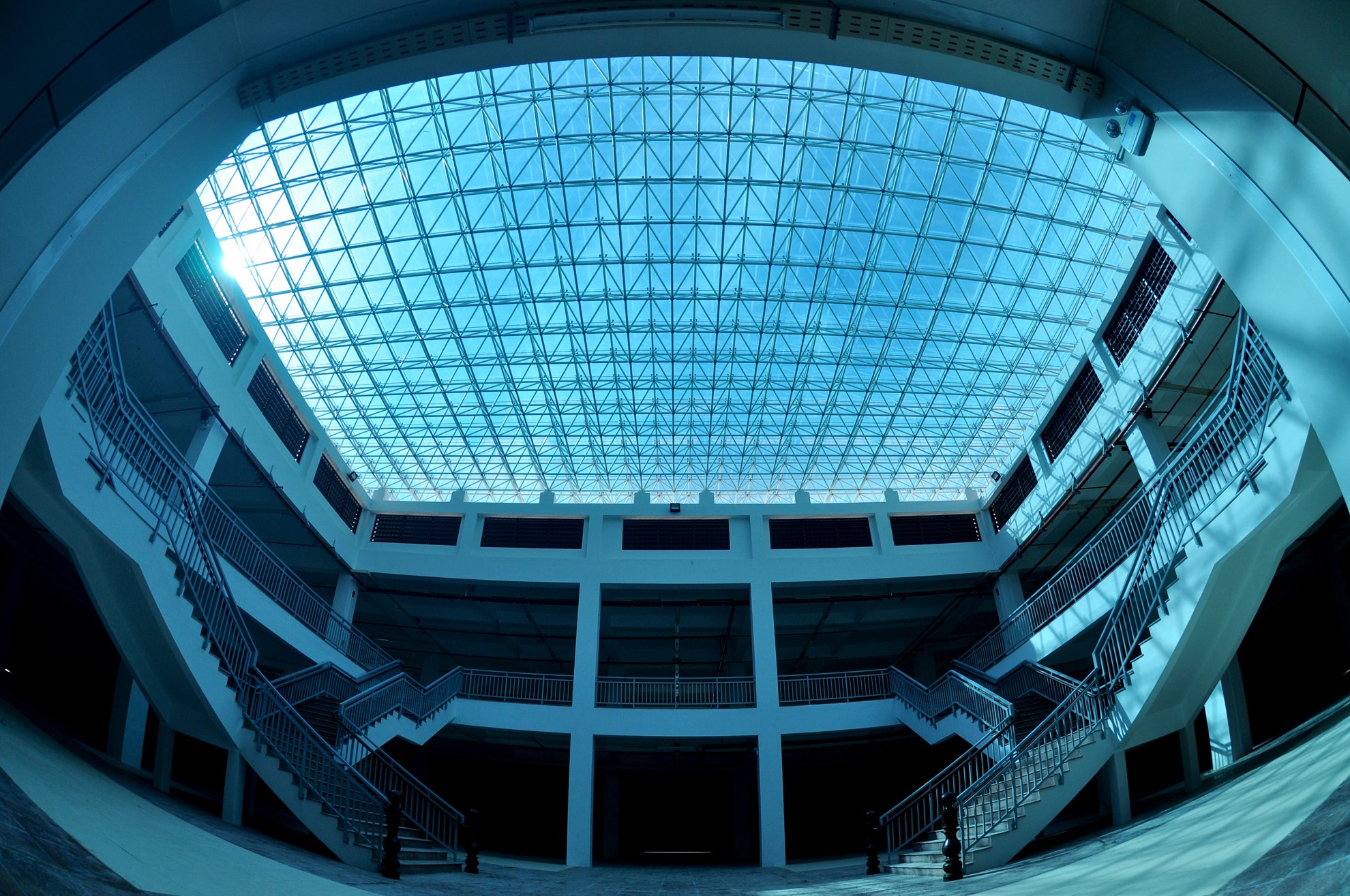 Ben trong cho dau moi 160 ty xay lai sau hoa hoan hinh anh