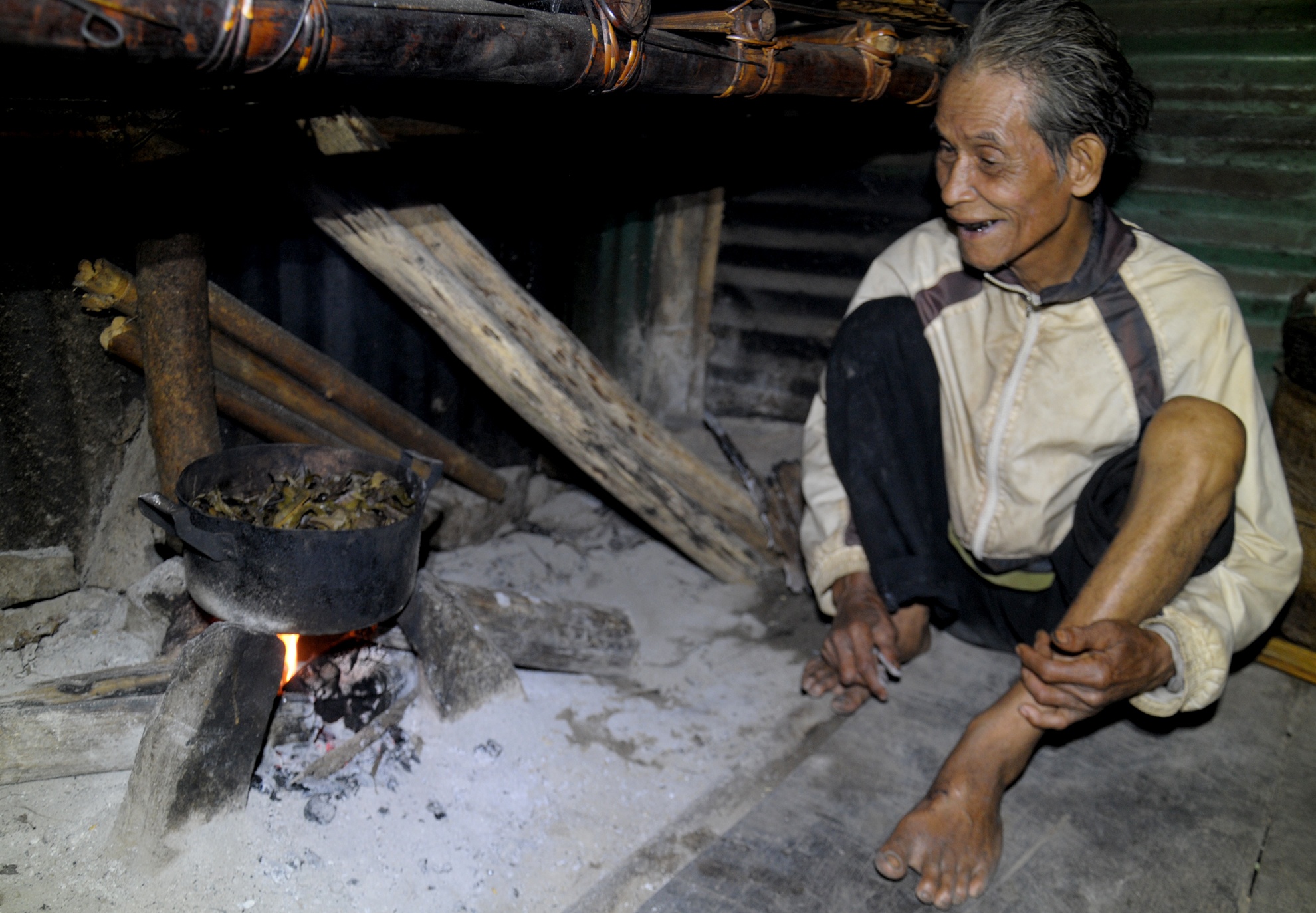 39 nam song giua rung sau anh 4