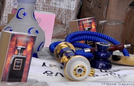 Tieu huy hon 600 hop huong lieu, binh hut shisha hinh anh