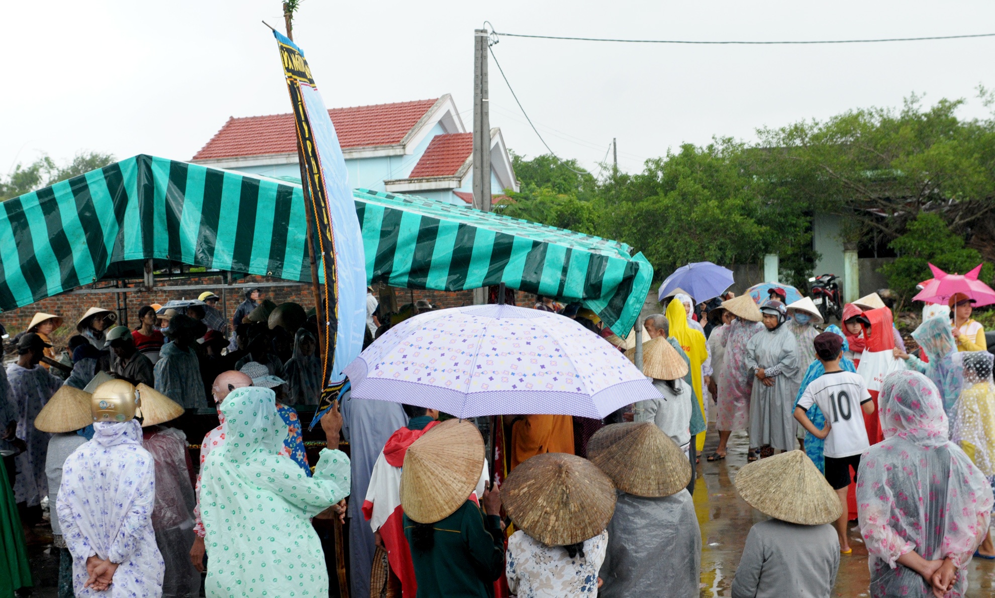 Tang thuong vung lu Phu Yen anh 8