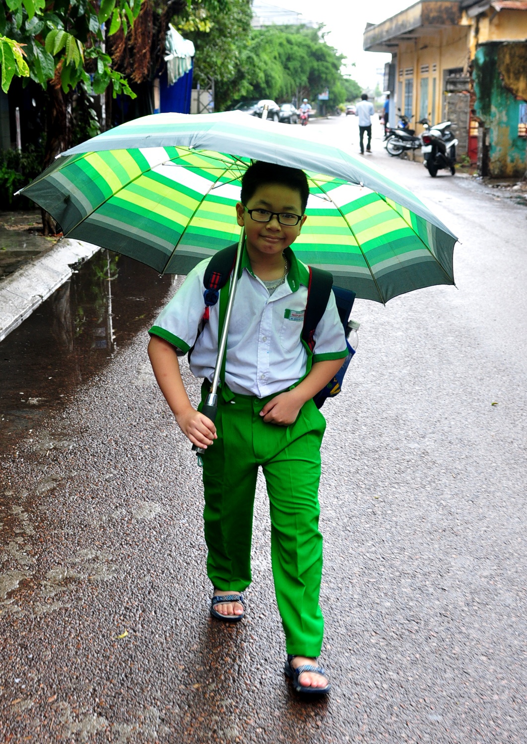 Cau be 8 tuoi gioi tieng Anh anh 2