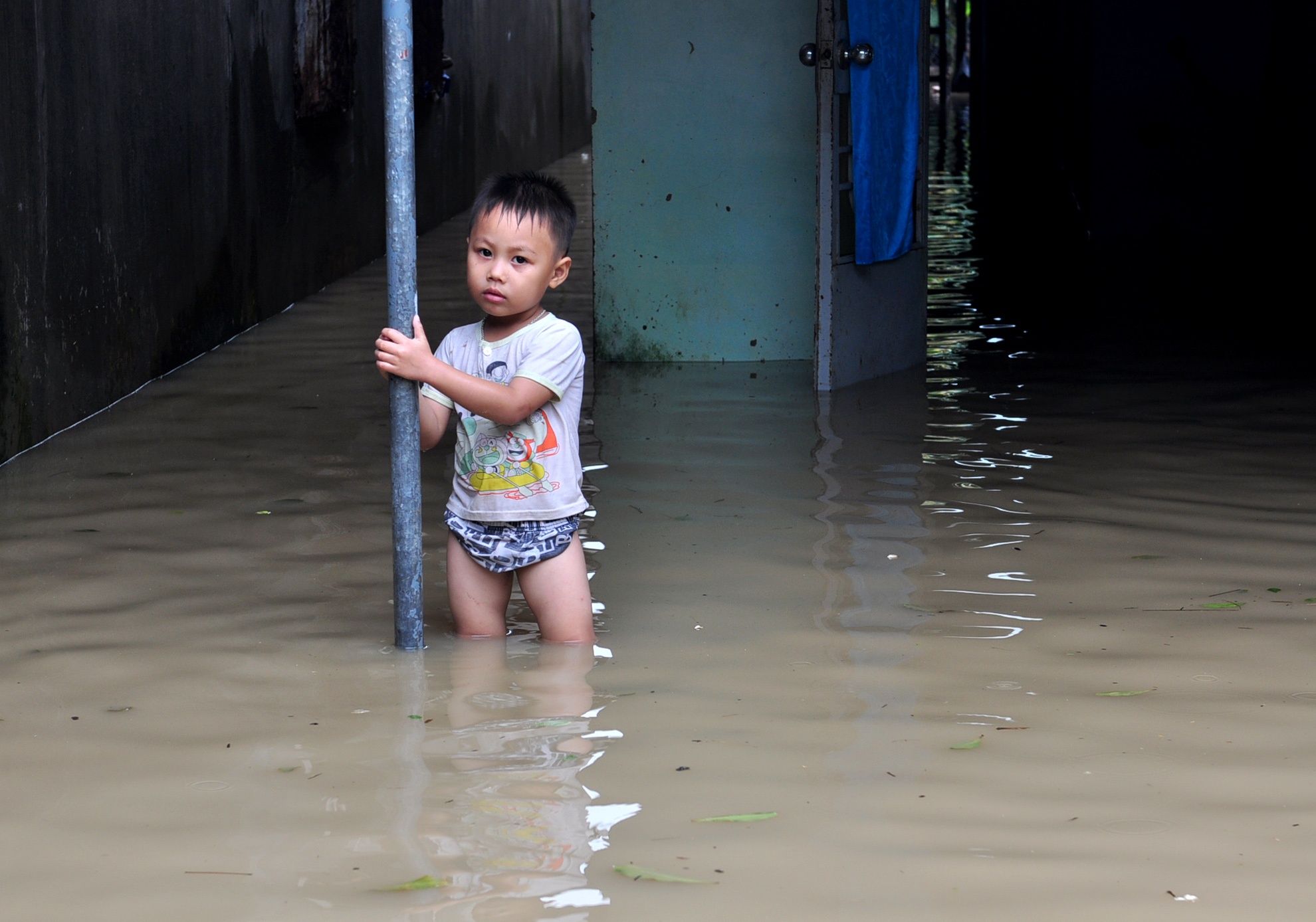 Dan Phu Yen dieu dung trong lu lon hinh anh