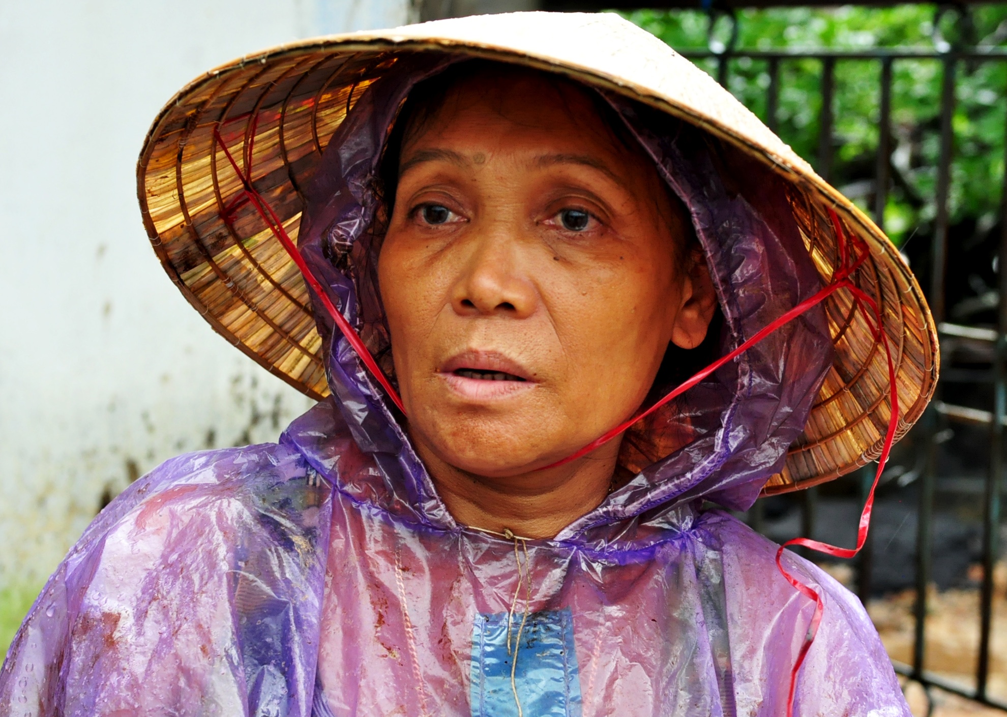 Dan trang tay vi lu 'dau nhot' ap vao nha hinh anh