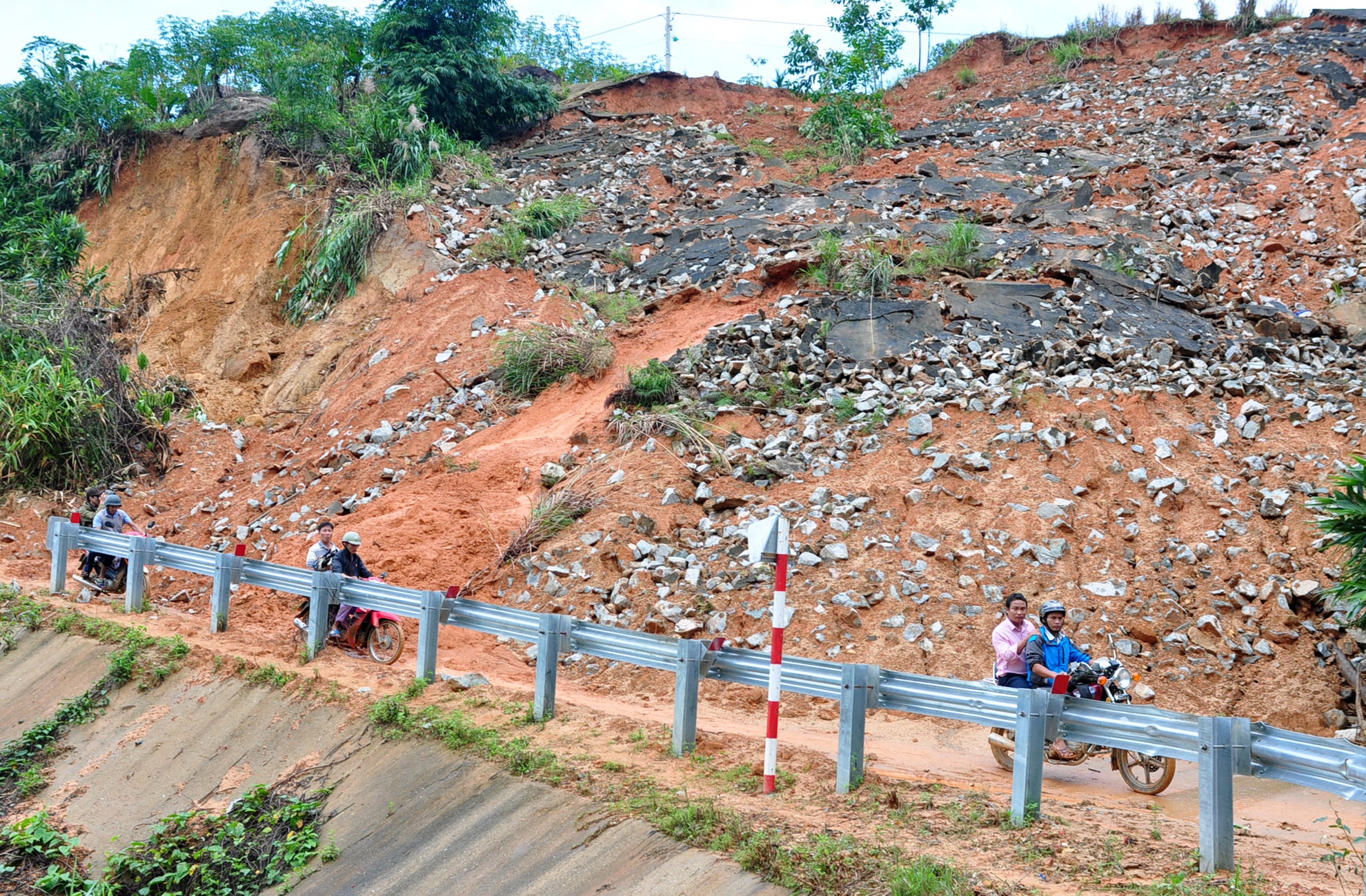 Mua lu lich su anh 11