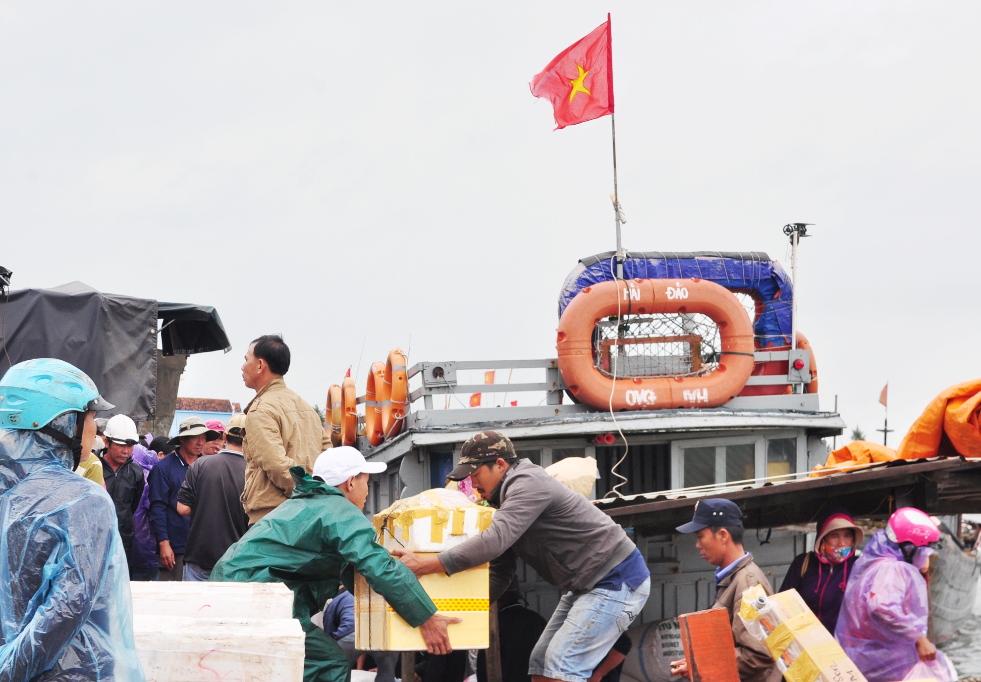 Tet ra dao Ly Son anh 1