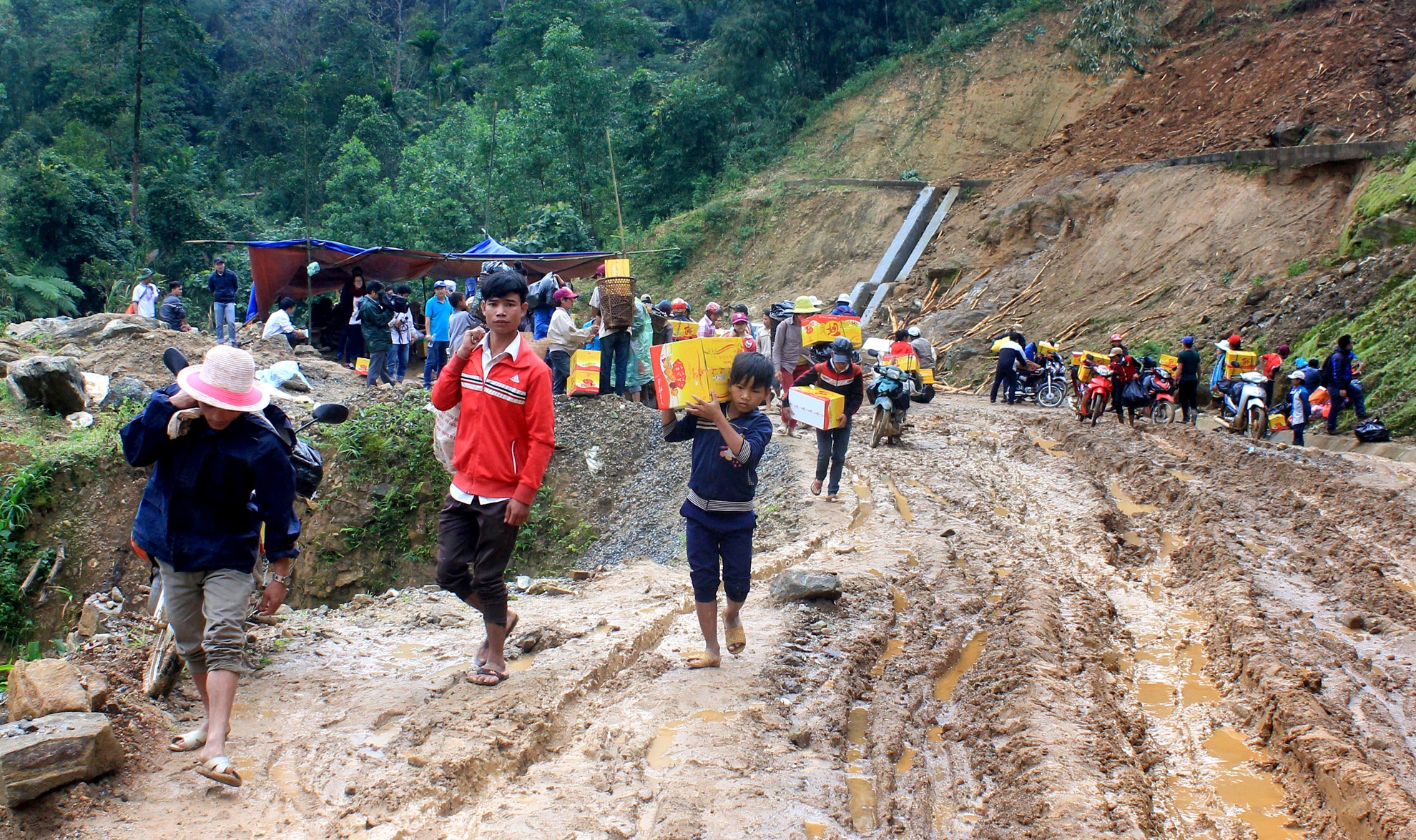 Xuan tinh nguyen Quang Ngai anh 2