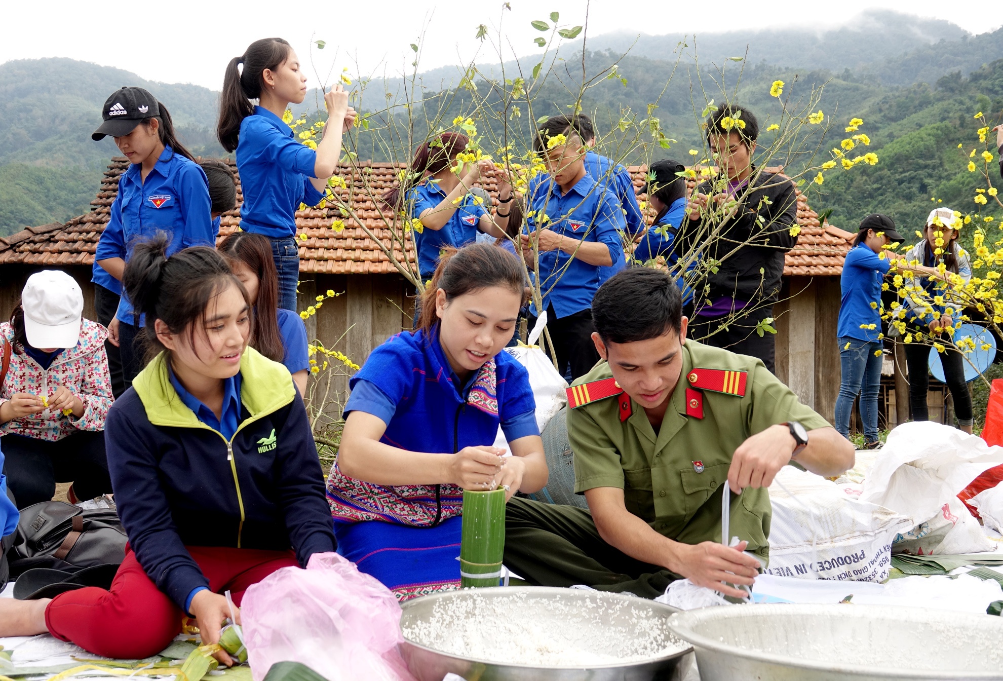 Xuan tinh nguyen Quang Ngai anh 6