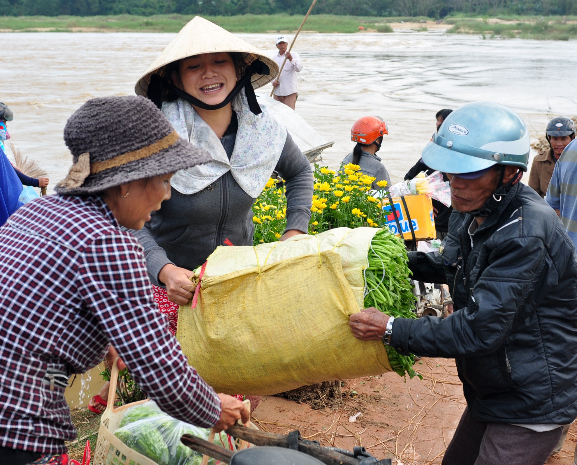 Lu bat thuong ngay can Tet anh 11