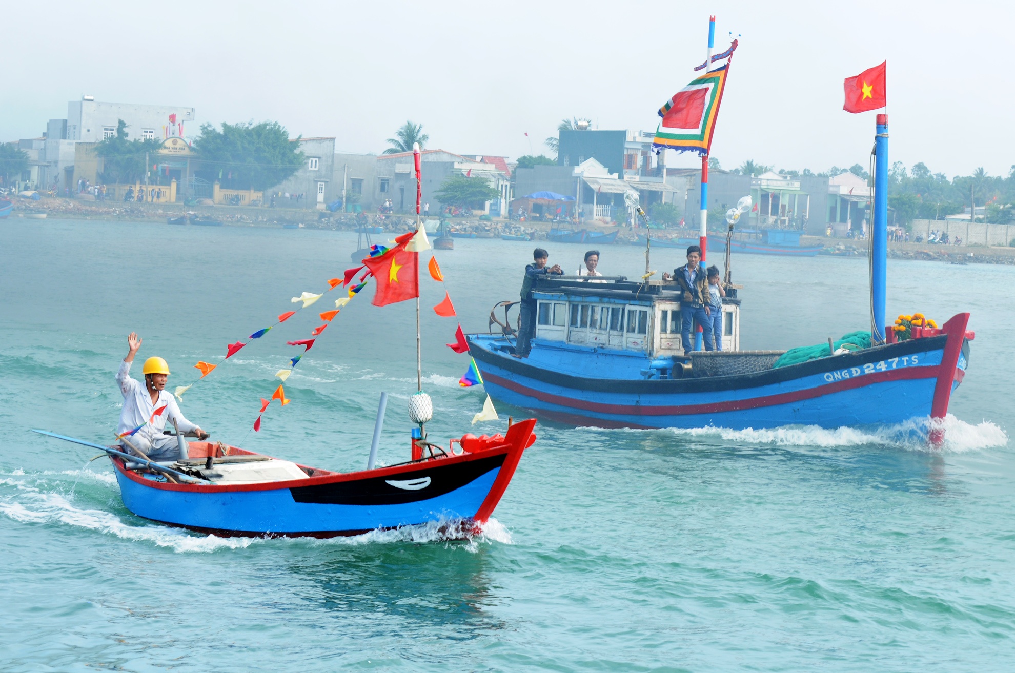 Le hoi cau ngu Sa Huynh anh 3