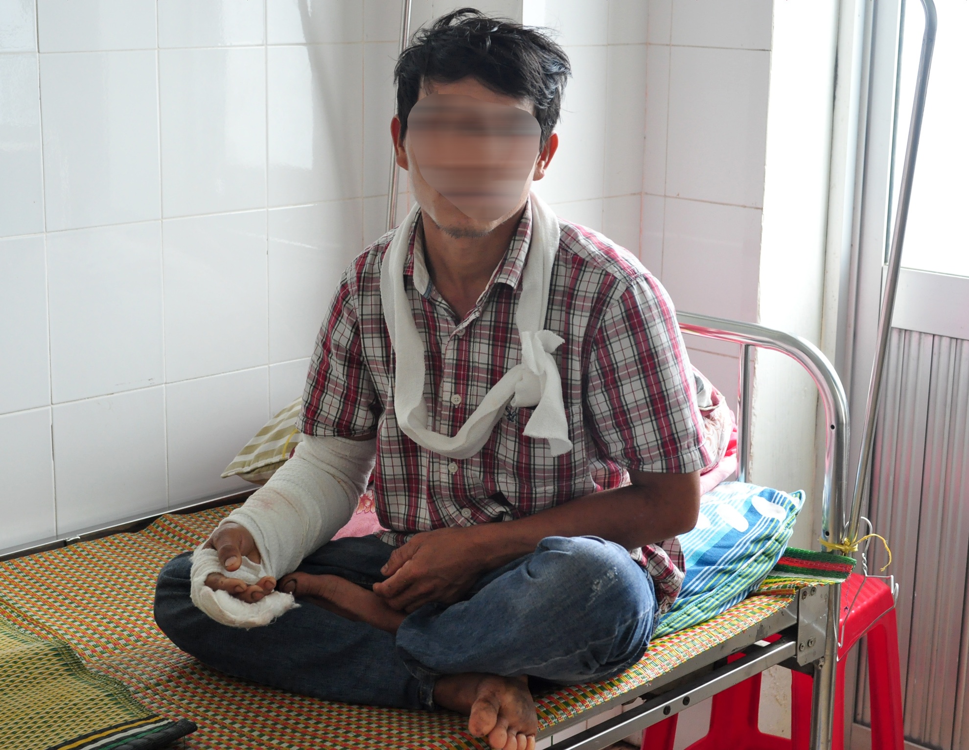 Danh nhau ngay Tet anh 2