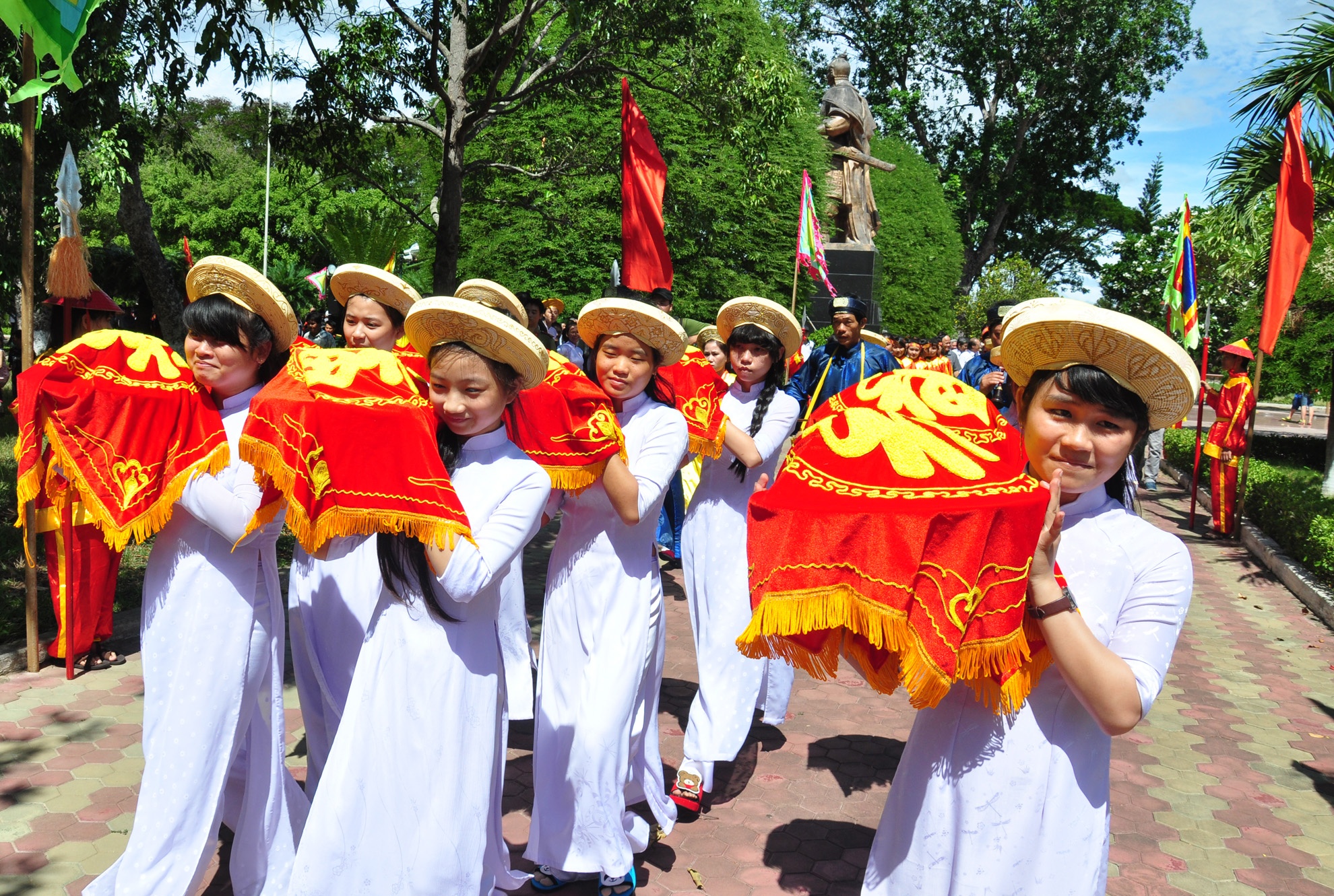 Chien thang Ngoc Hoi - Dong Da. anh 1