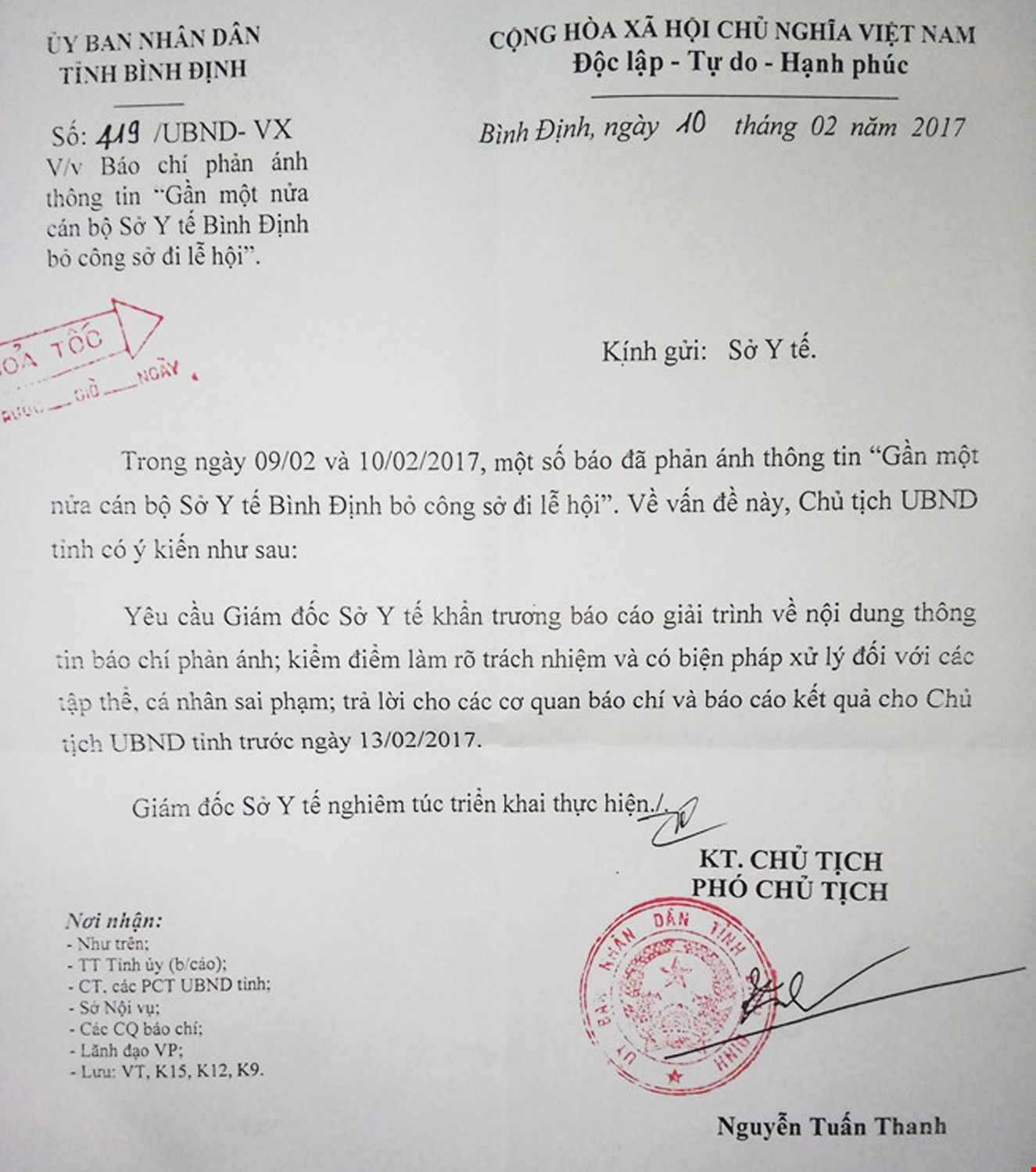 Can bo di le hoi sau Tet anh 1