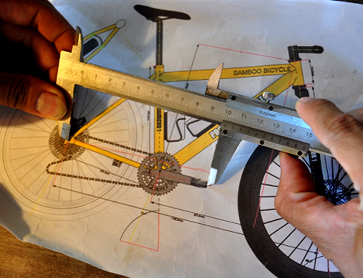 Bien tre gai thanh khung xe dap,  hang my nghe anh 1