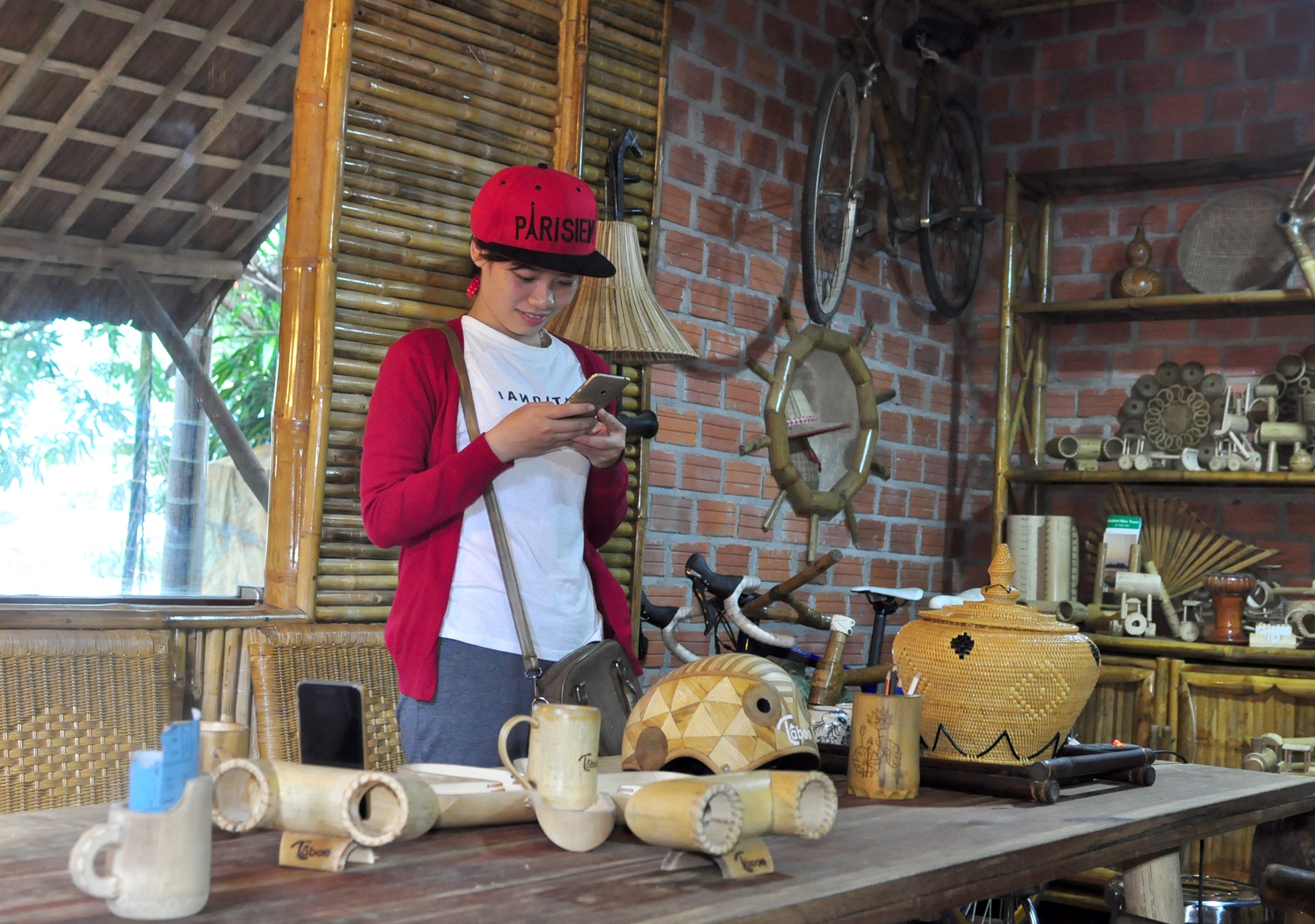 Bien tre gai thanh khung xe dap,  hang my nghe anh 4