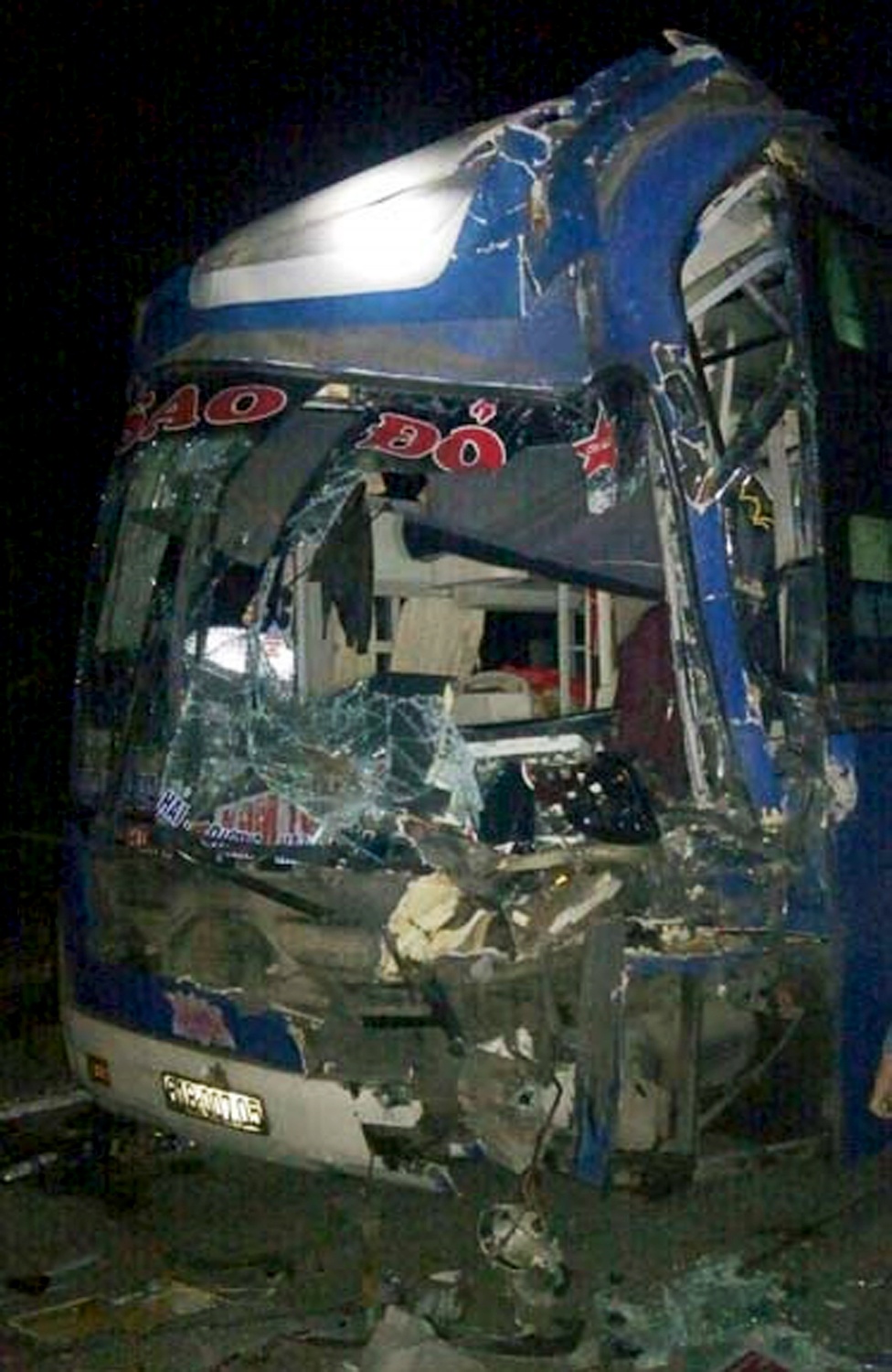 Xe khách mất phanh trên đèo lò xo ảnh 1 Xe khach mat phanh tren deo lo xo anh 1