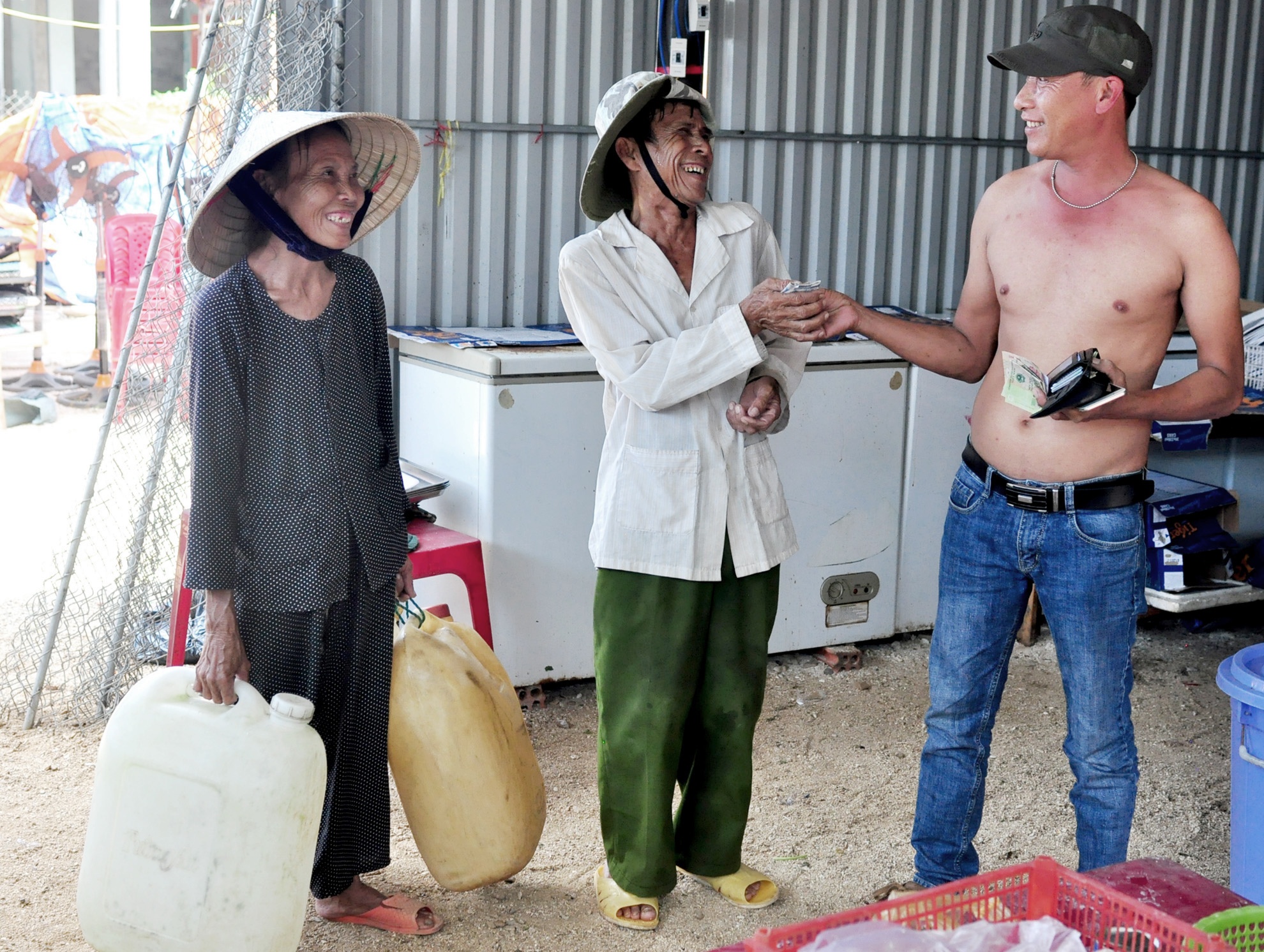 33 nam lam nghe phu nuoc anh 10