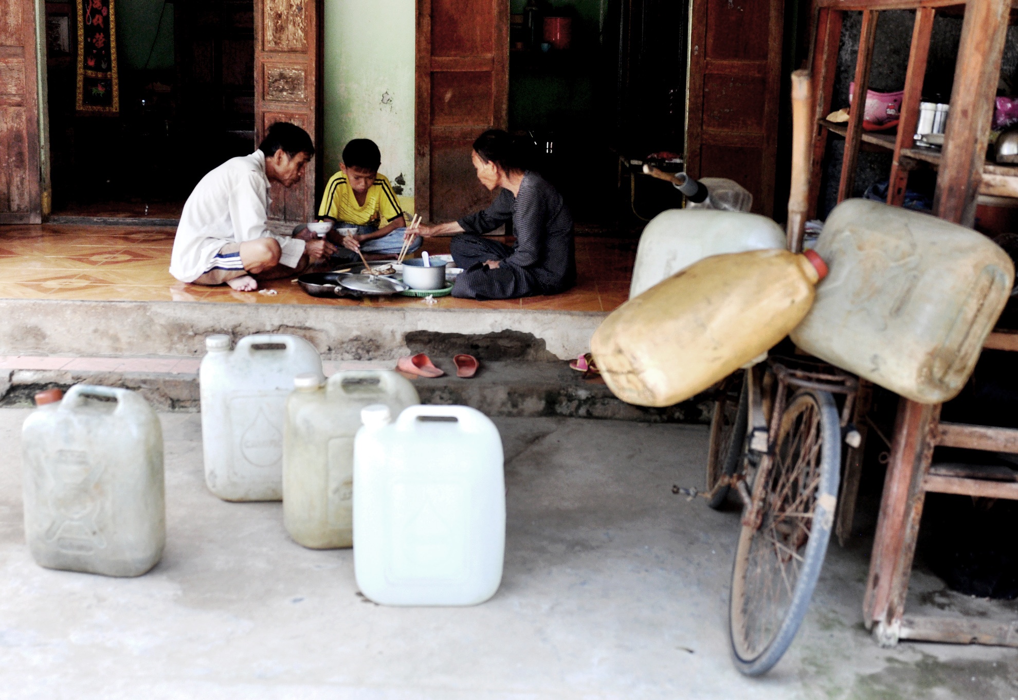 33 nam lam nghe phu nuoc anh 11