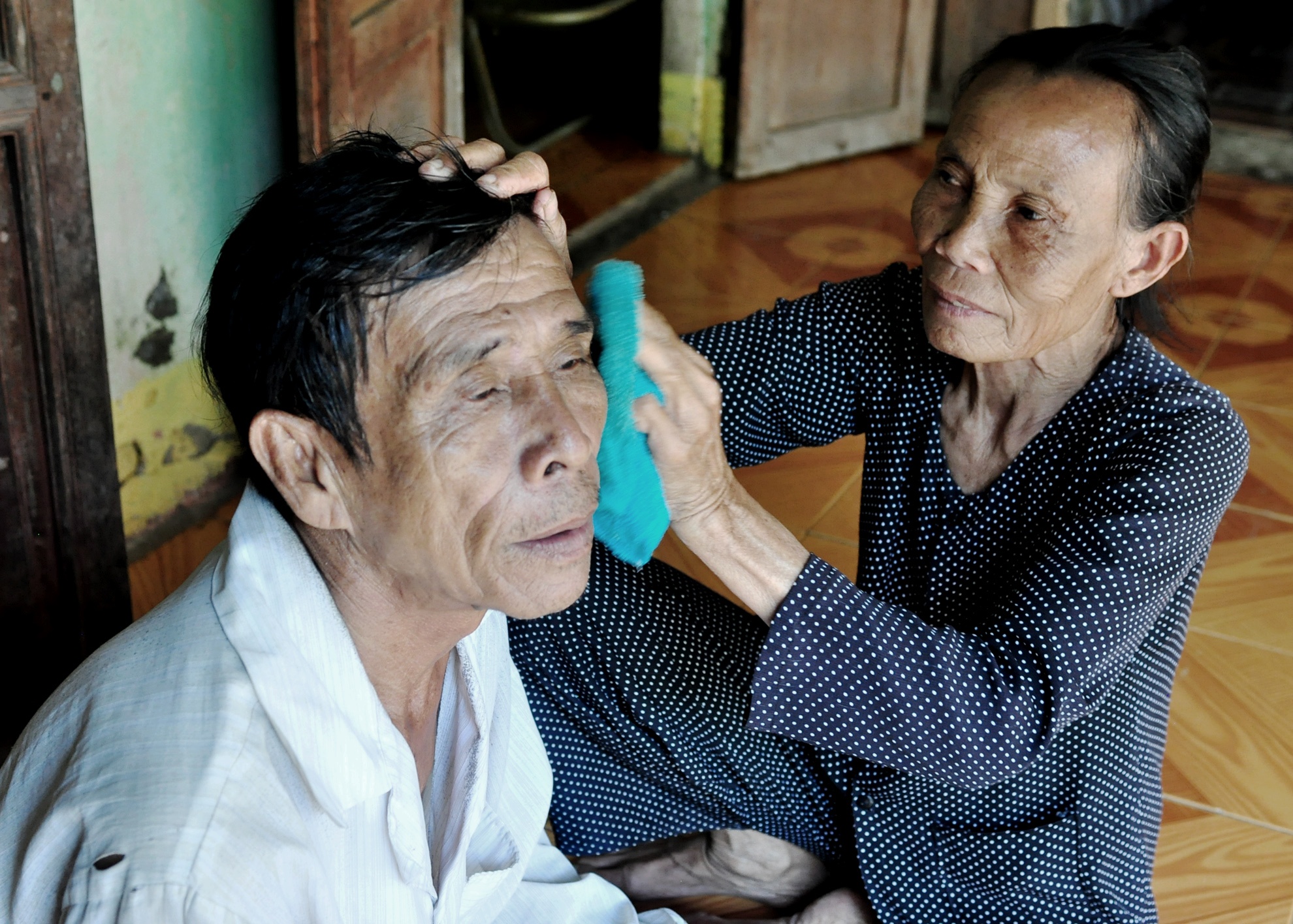 33 nam lam nghe phu nuoc anh 13