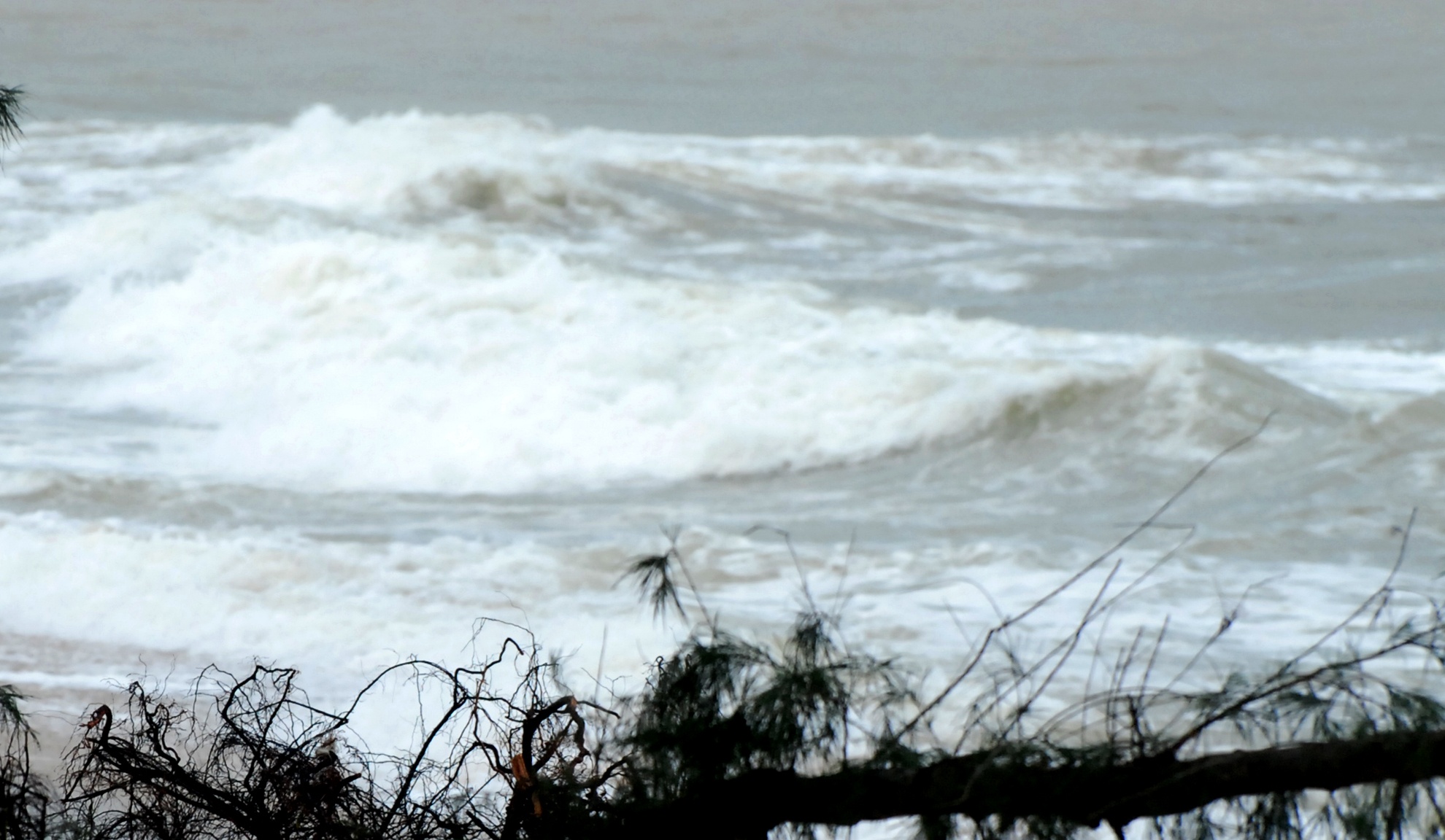 Hieu truong truong THCS o Phu Yen tu nan khi tam bien hinh anh
