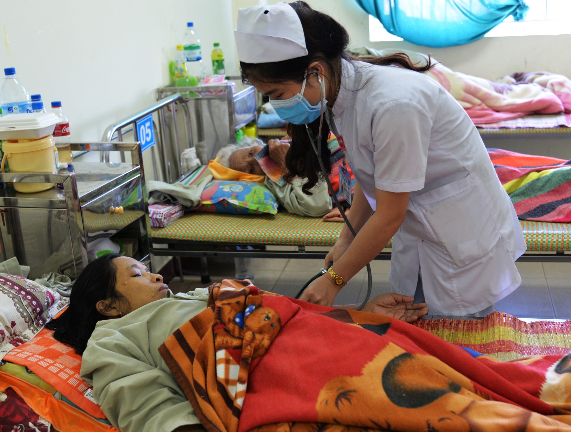 Phụ nữ có khối u khổng lồ  ảnh 1 Phu nu co khoi u khong lo anh 1