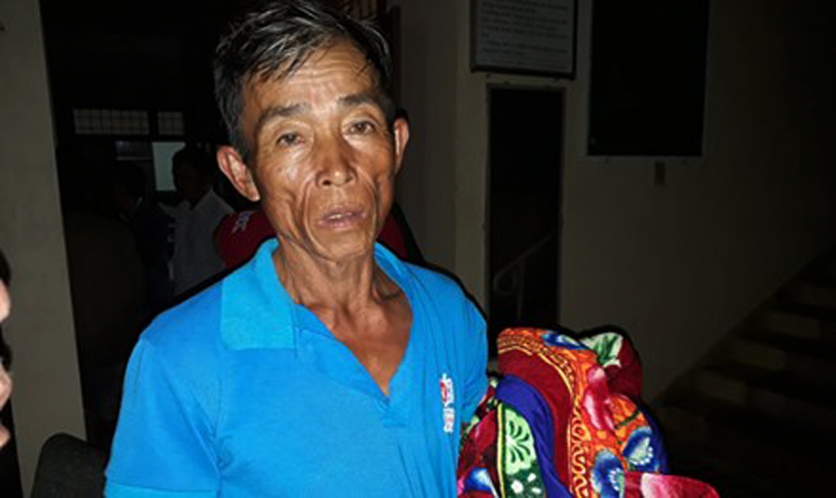 Truy tim tau sat dam chim tau ngu dan tren bien Da Nang hinh anh