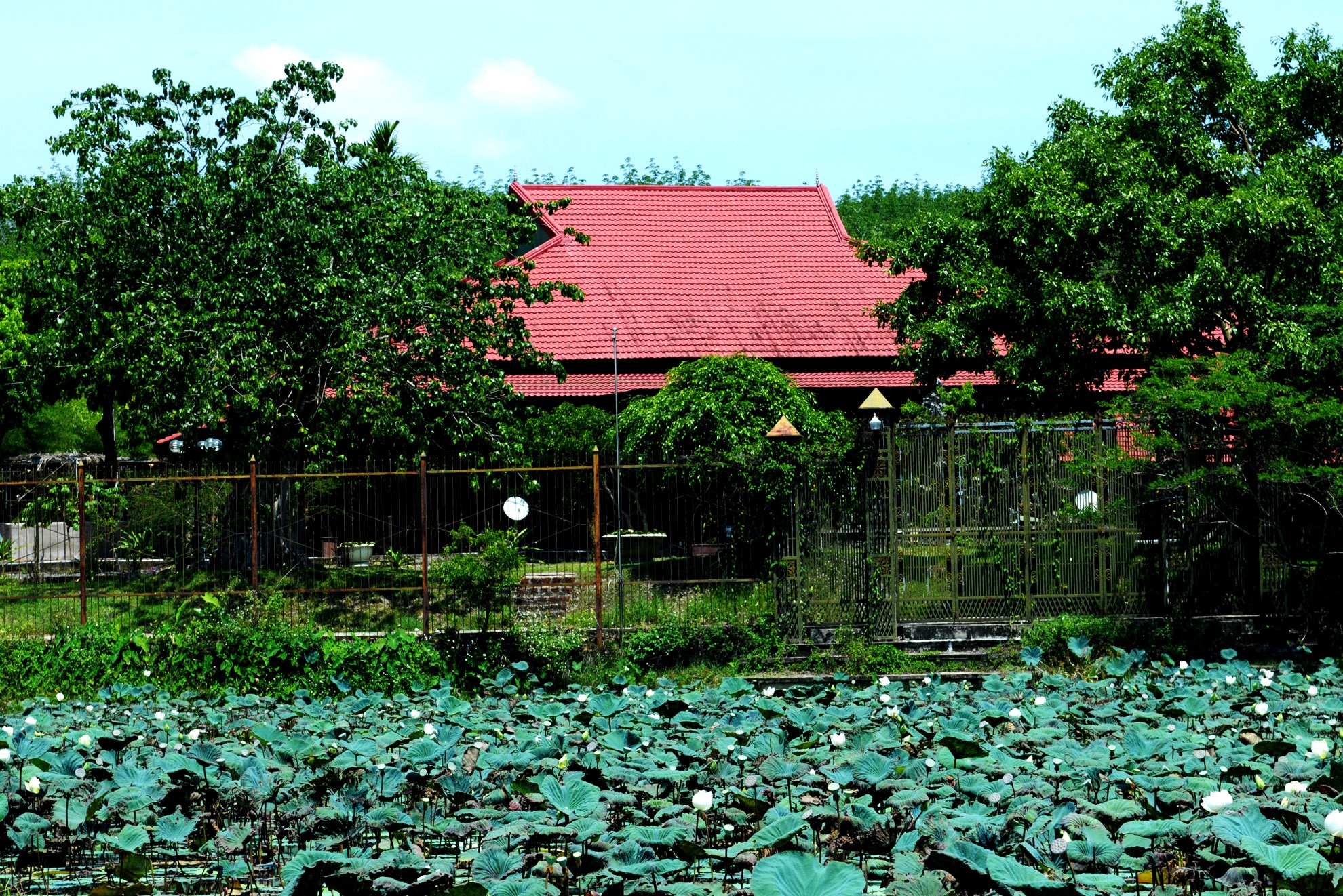 Biet phu cua Uy vien Thuong vu Tinh uy Kon Tum anh 5